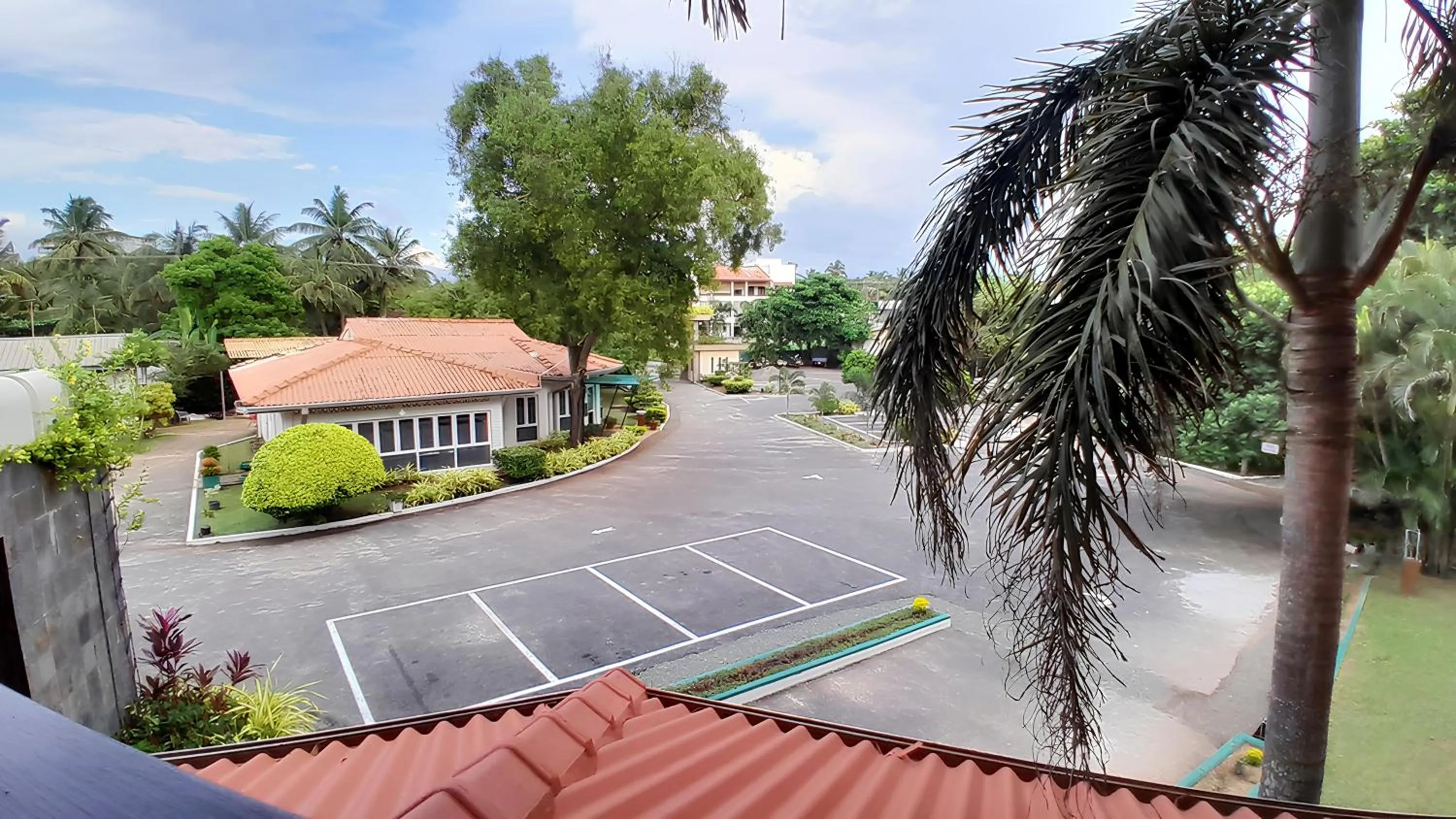 Garden in Laya Beach