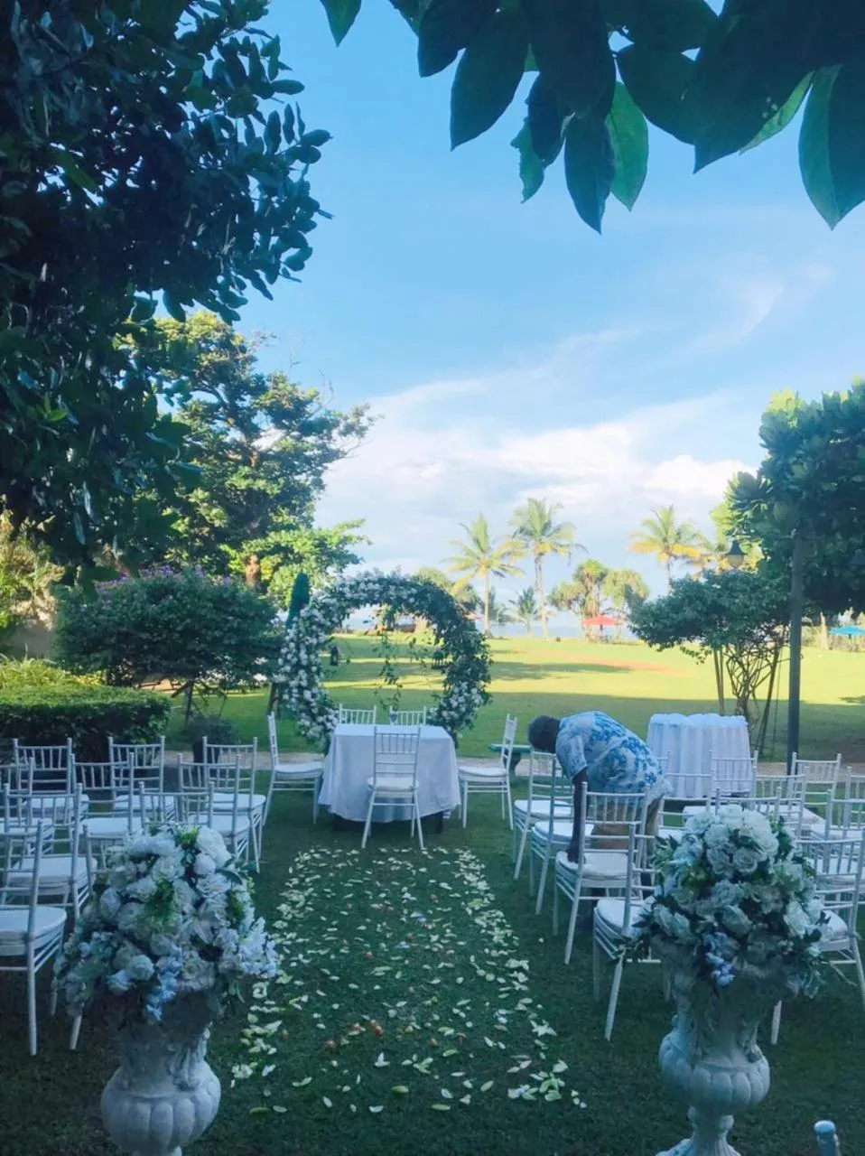 wedding in Laya Beach