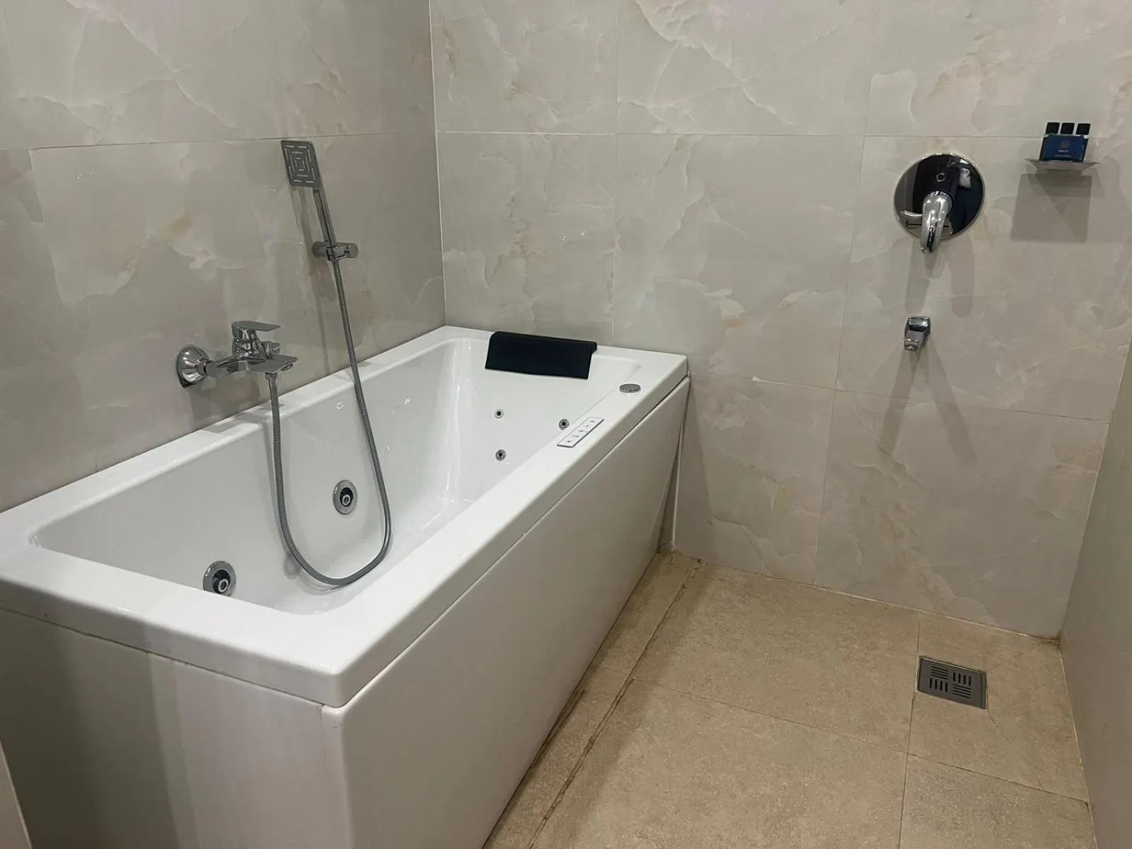 Bath in Nepalirika Hotel Biratchowk