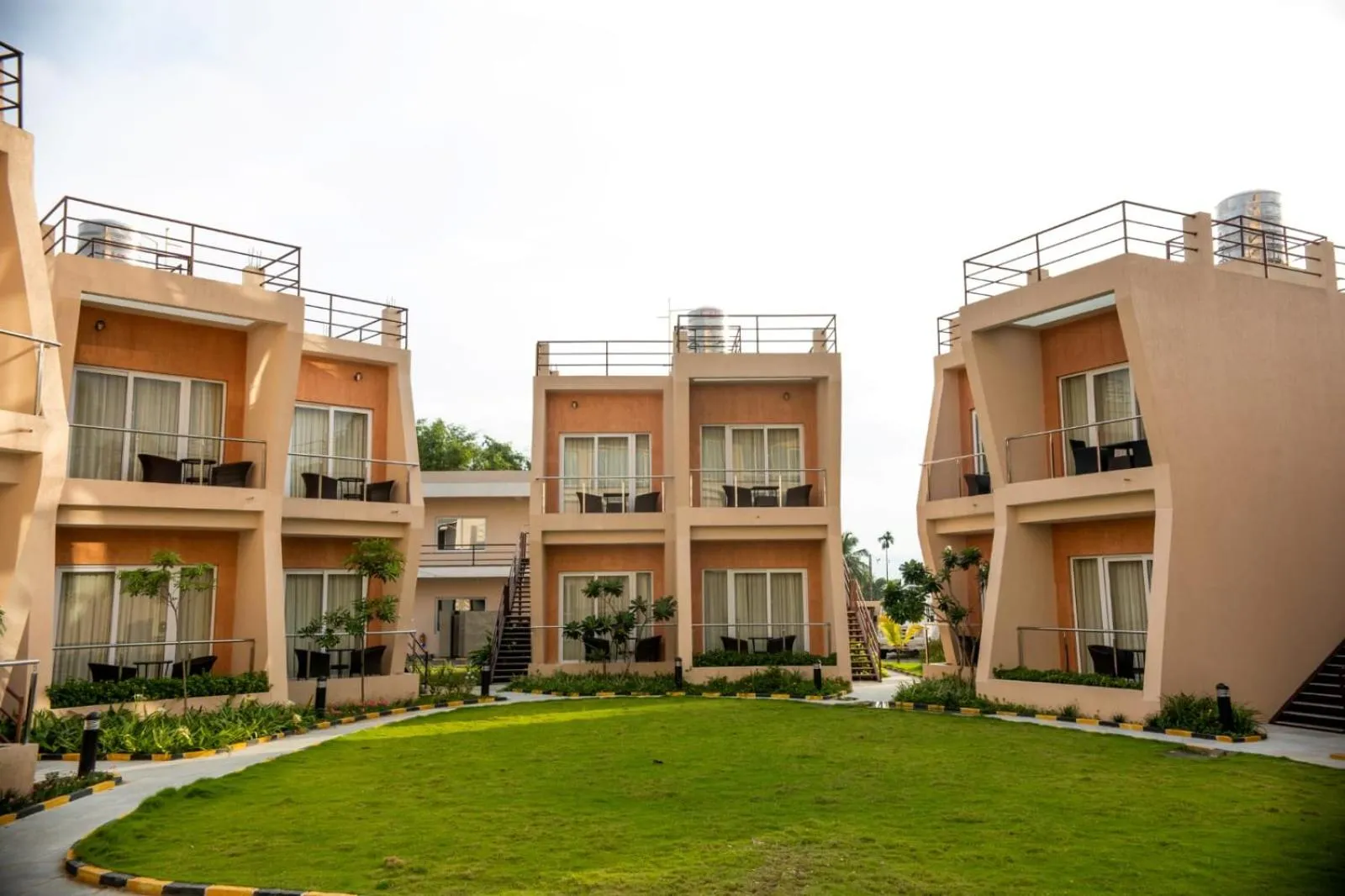 Garden view in Nepalirika Hotel Biratchowk