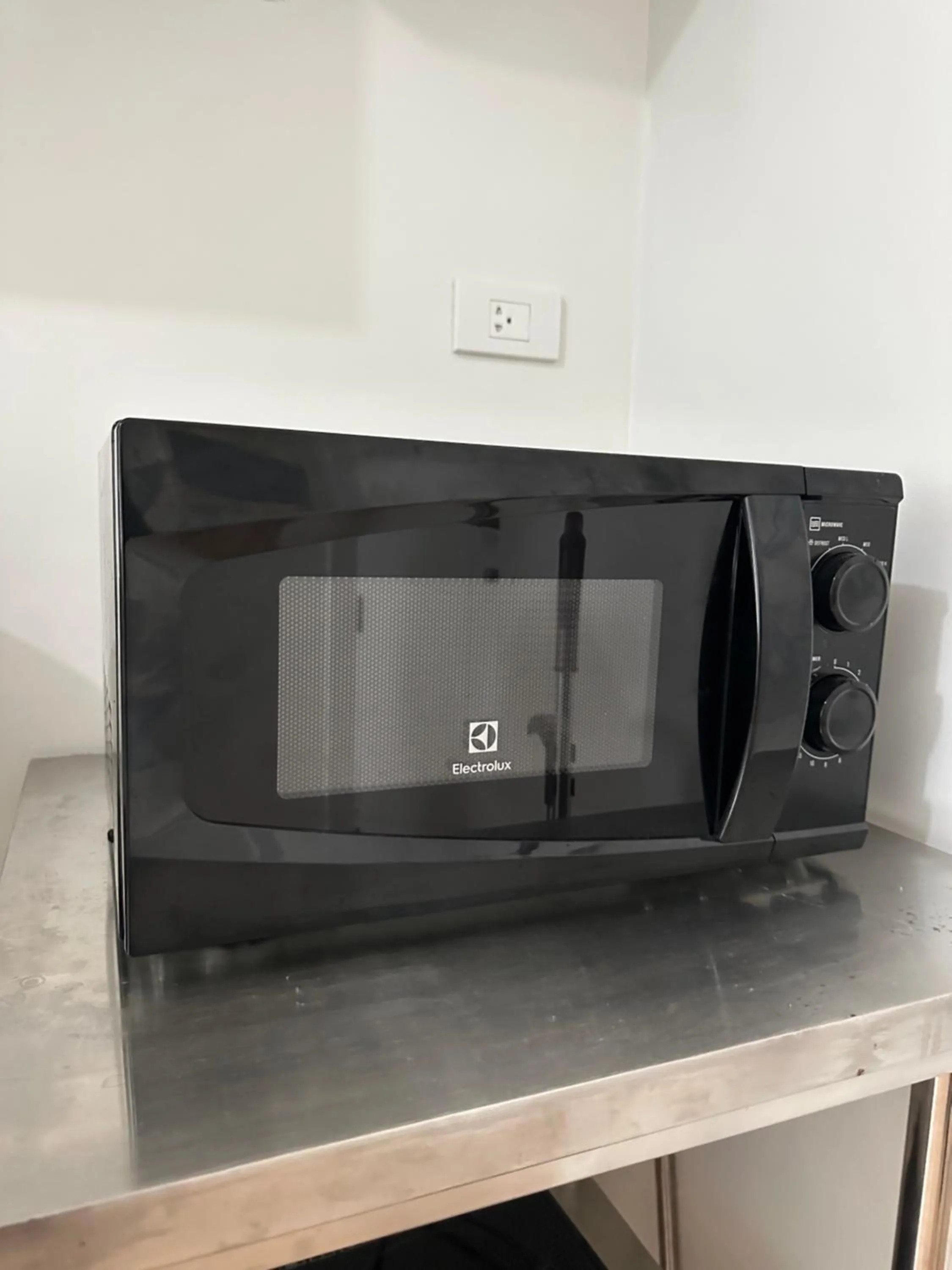 Neat Unit in Holland Park Southwoods