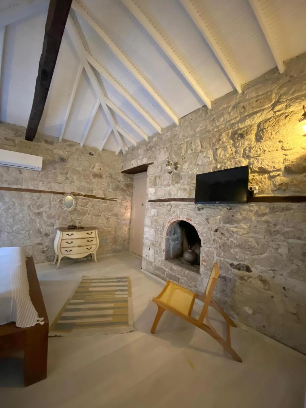 Massage in Aliko Hotel