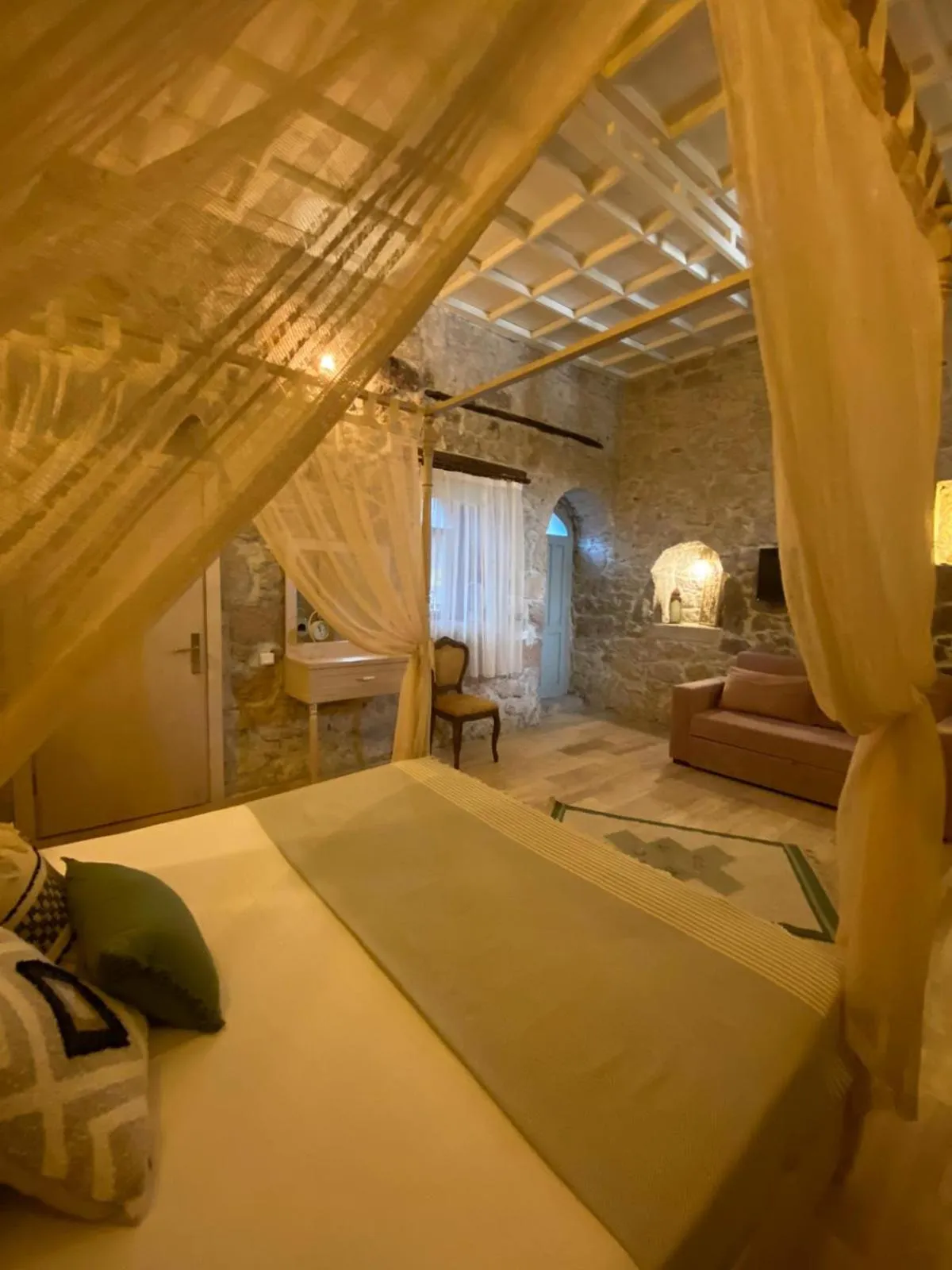 Massage in Aliko Hotel