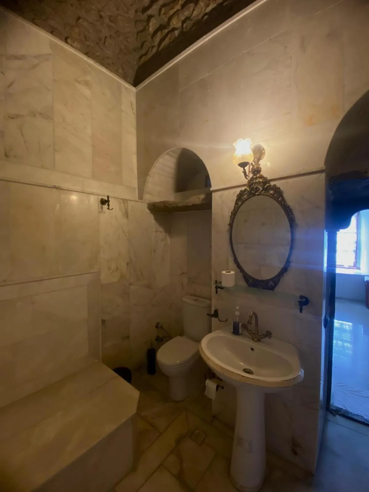 Toilet in Leyla Hanım Konağı