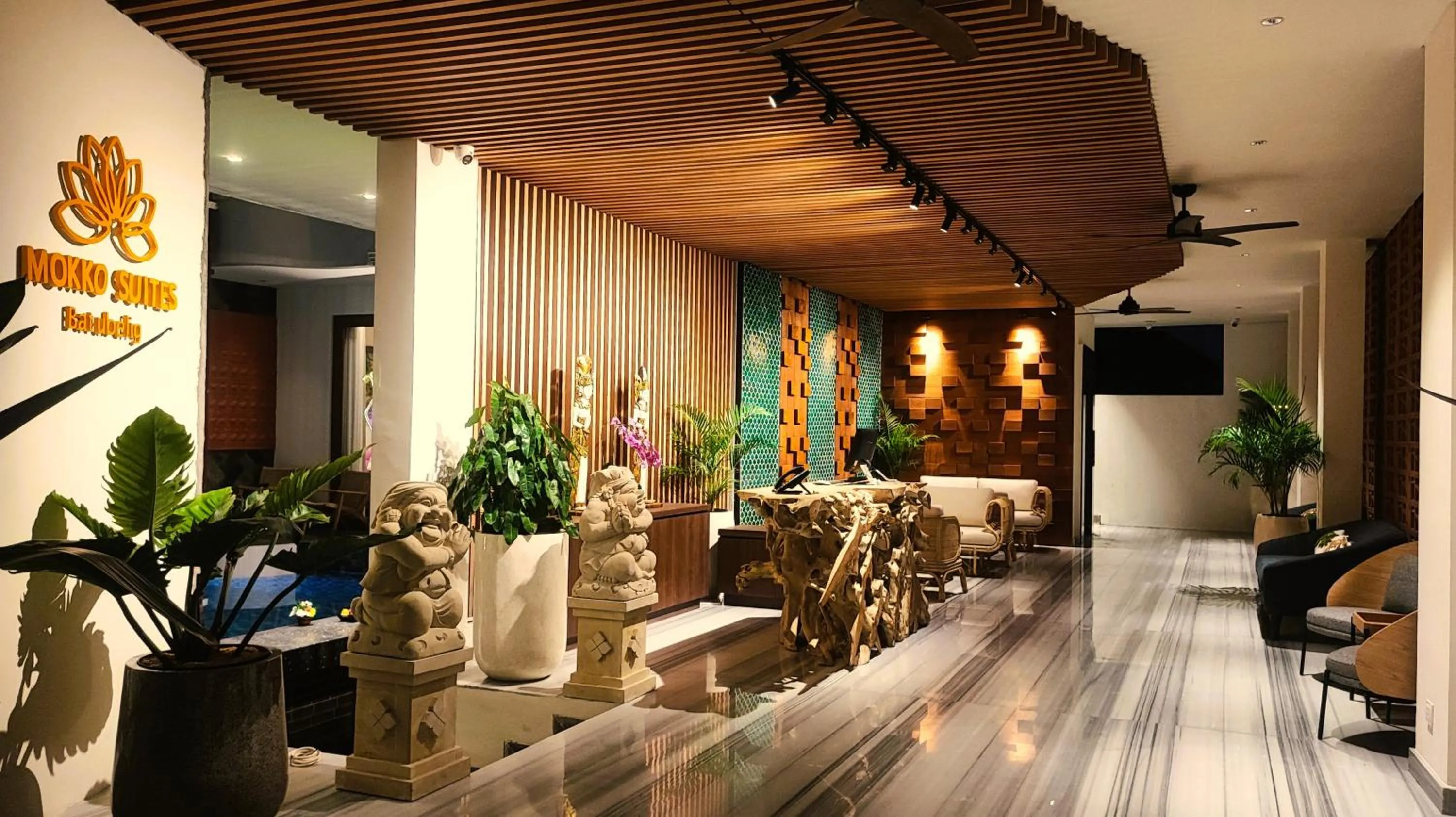 Lobby or reception in Mokko Suites Batubelig