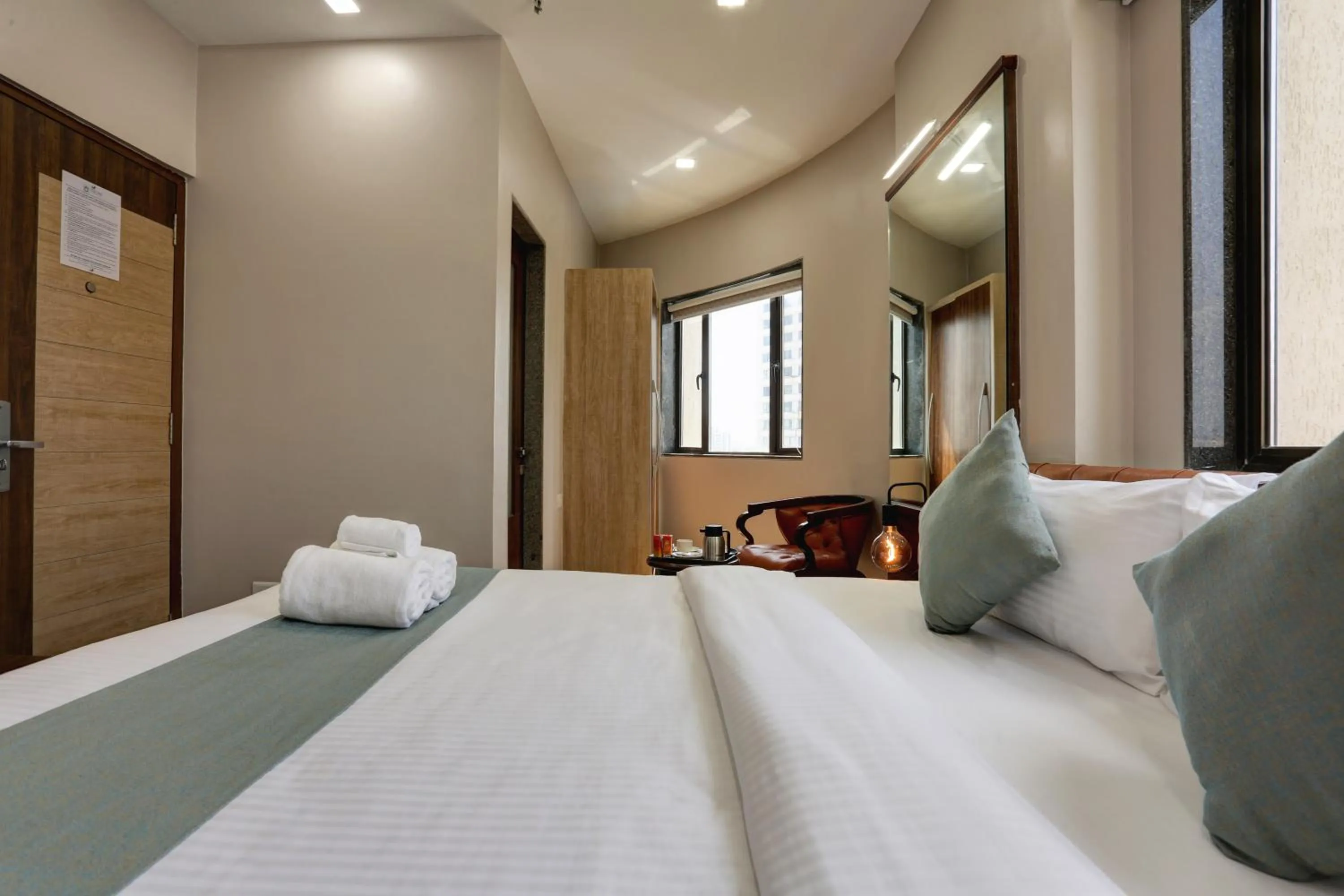 Bedroom, Bed in Hotel Ozone Inn Colaba