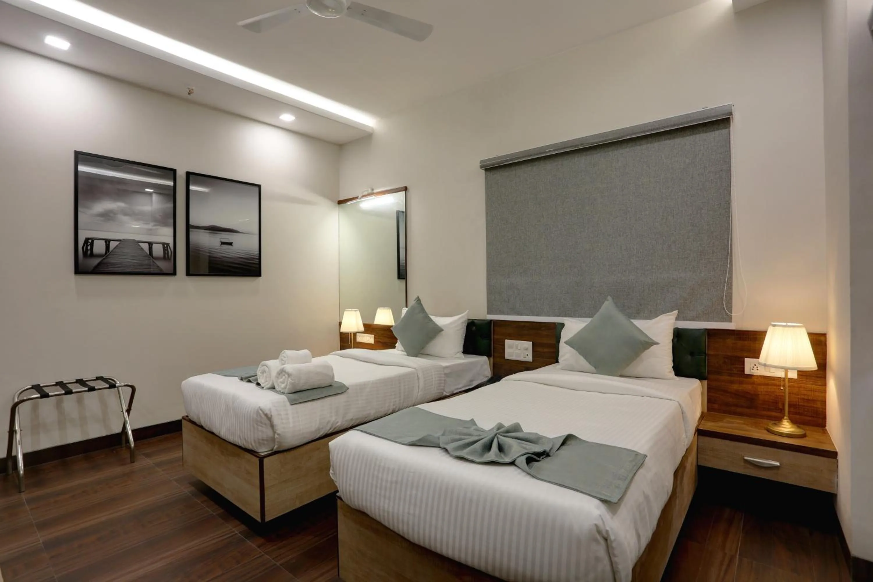 Bed in Hotel Ozone Inn Colaba