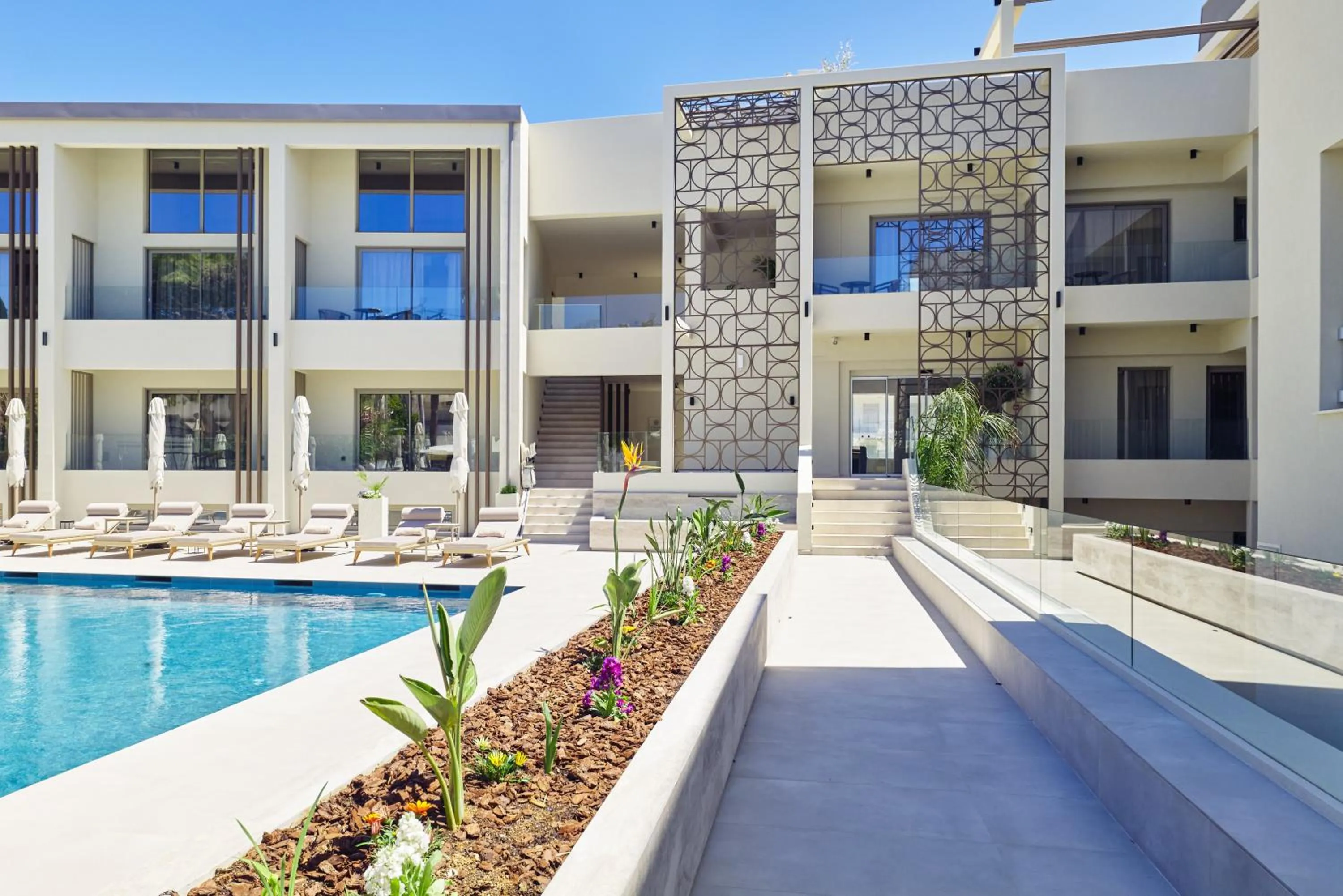 Swimming pool in Inea Sole Boutique Hotel