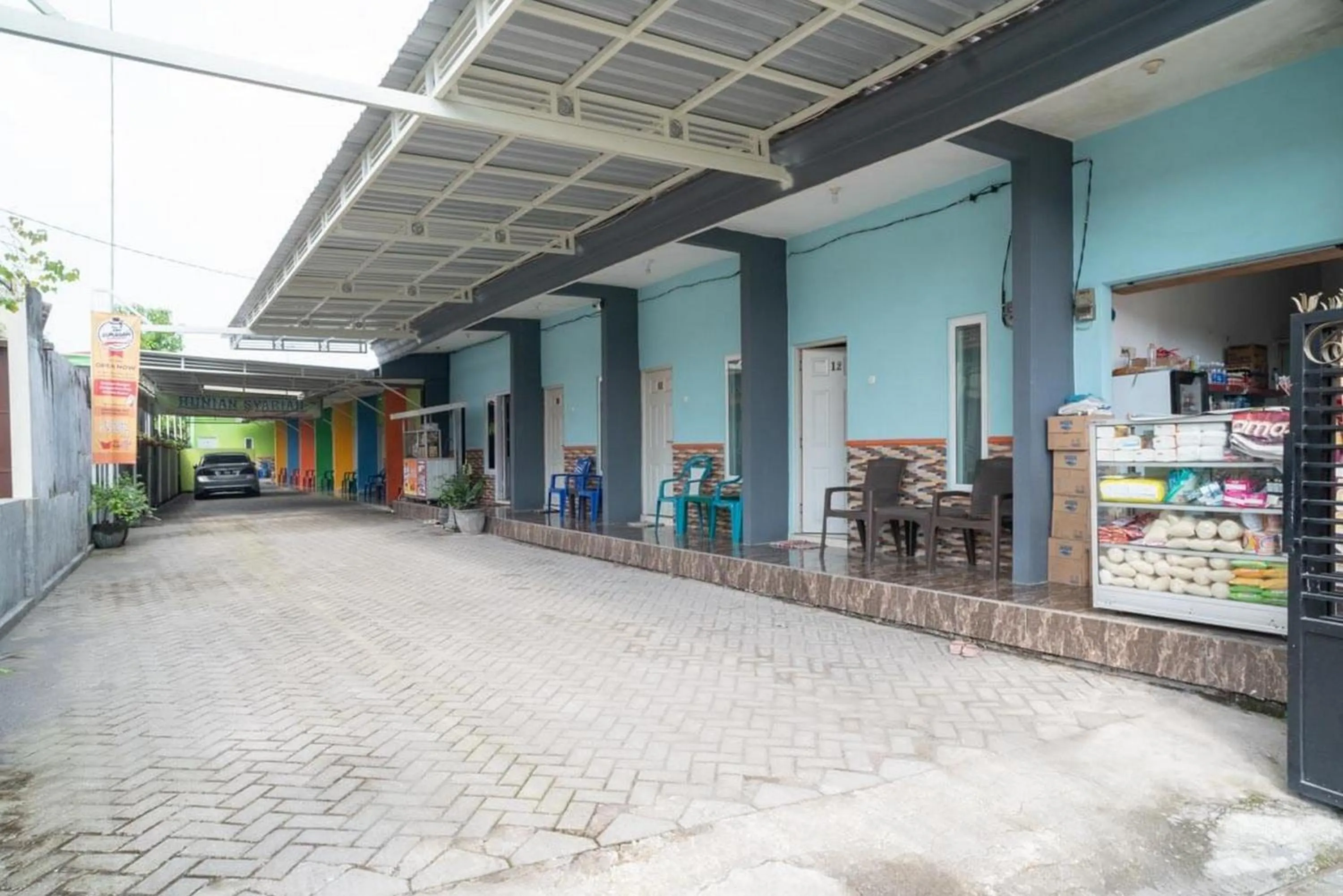 Property building in RedDoorz Syariah near Lippo Plaza Sidoarjo