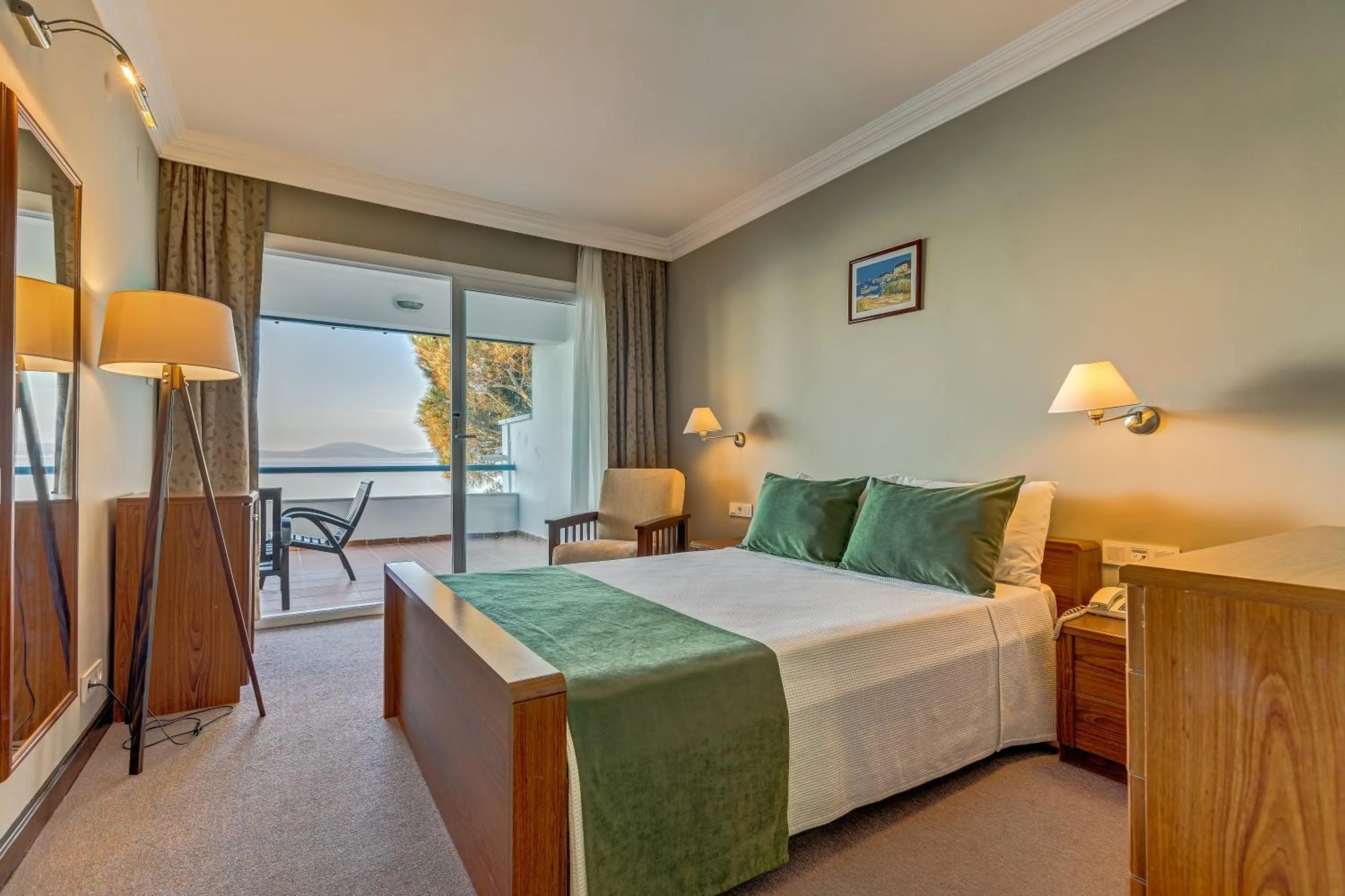 Day, Bed in Cunda Hotel