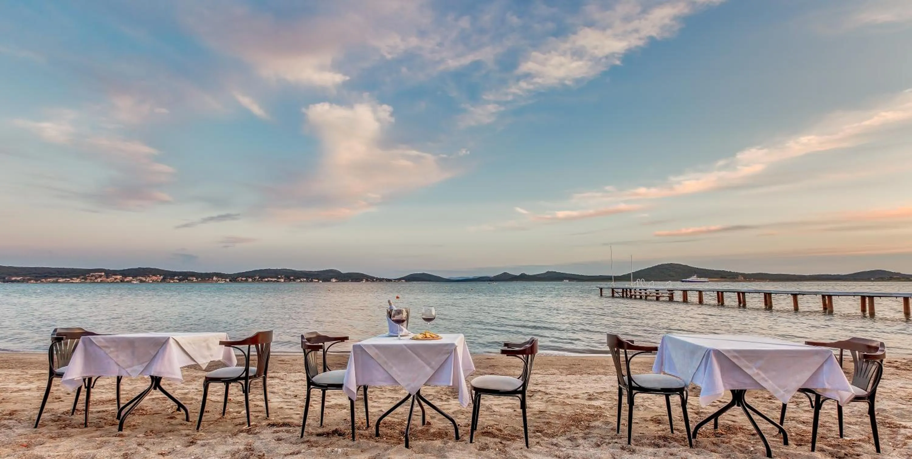 Restaurant/places to eat in Cunda Hotel