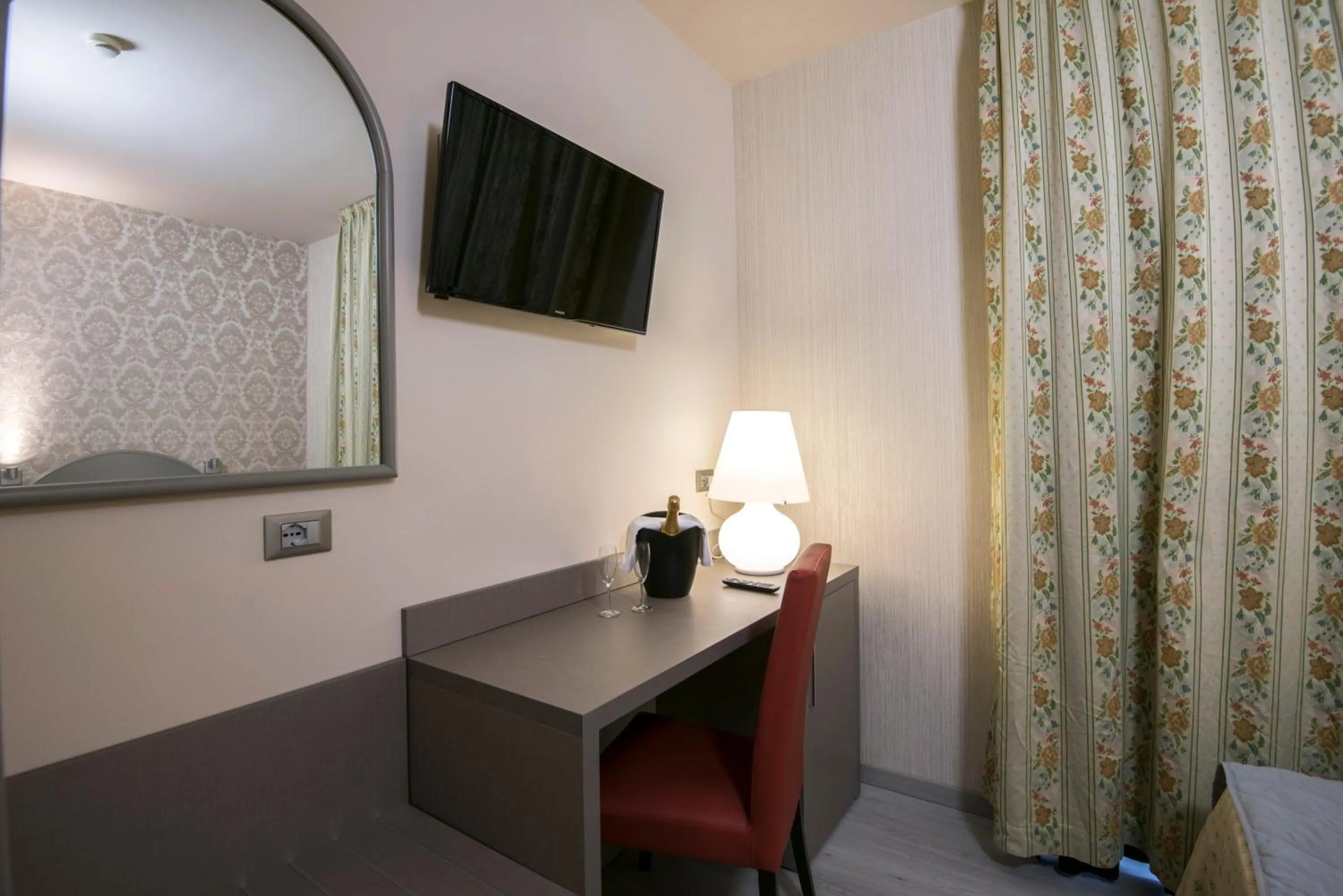 Toilet in Marchi Hotel