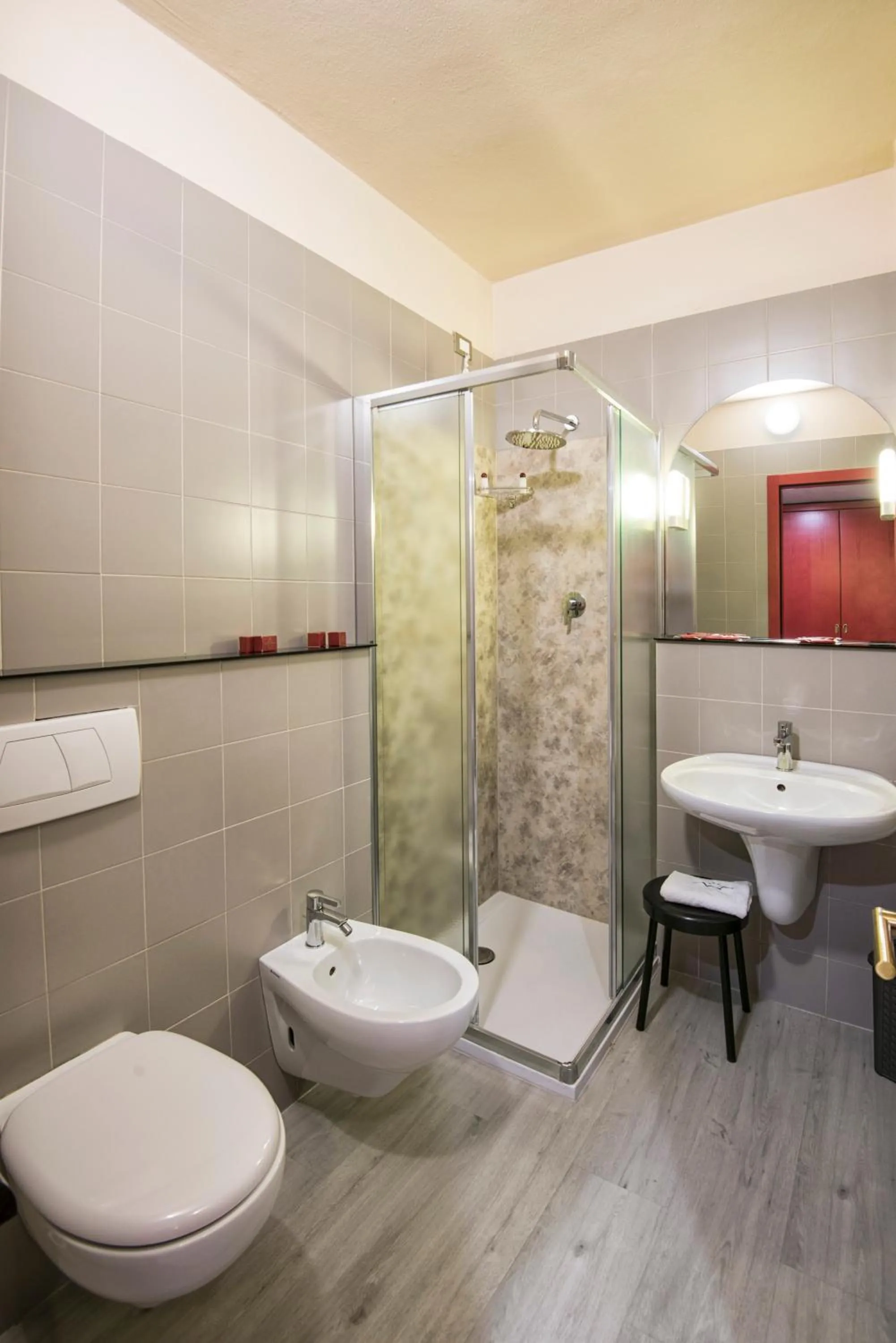 Shower in Marchi Hotel