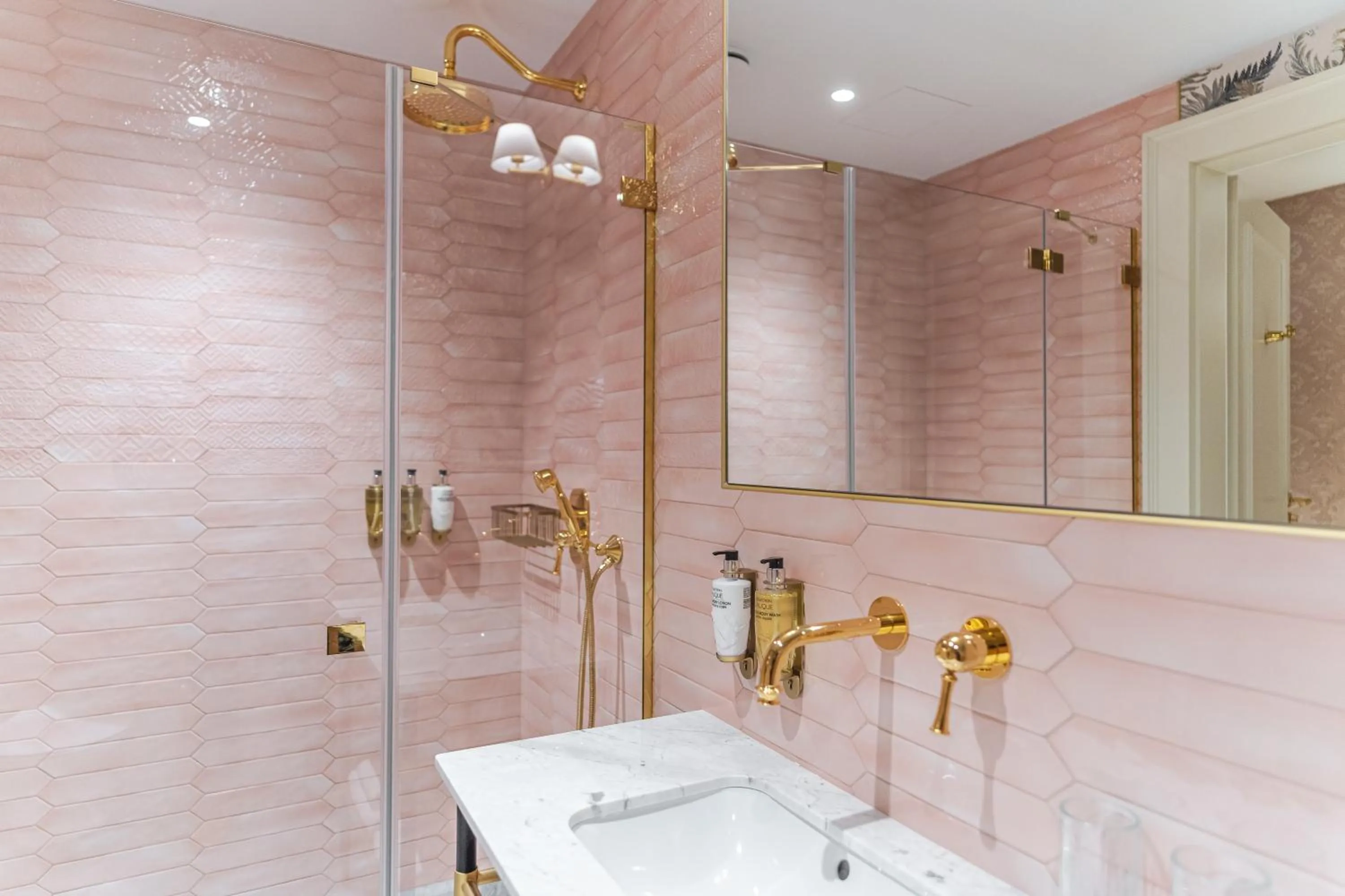 Bathroom in Hotel Unicus Palace Old Town - Destigo Hotels