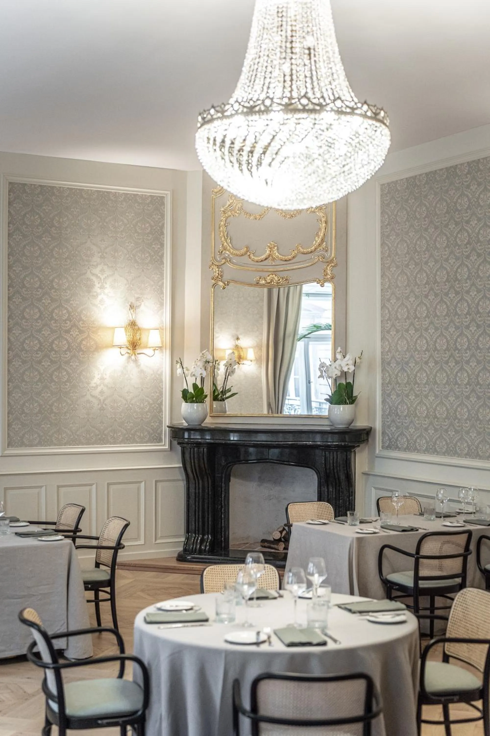 Restaurant/places to eat in Hotel Unicus Palace Old Town - Destigo Hotels