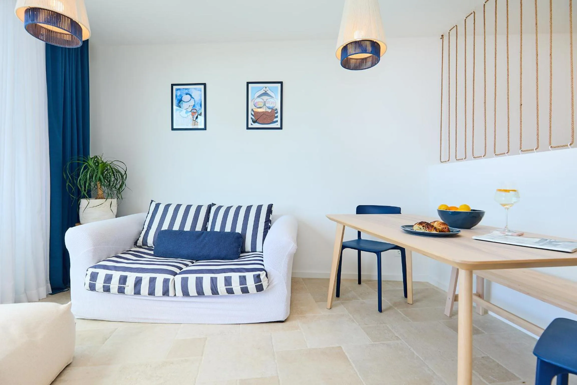 Dining area, Bed in Hedera Estate Hedera Studio 1