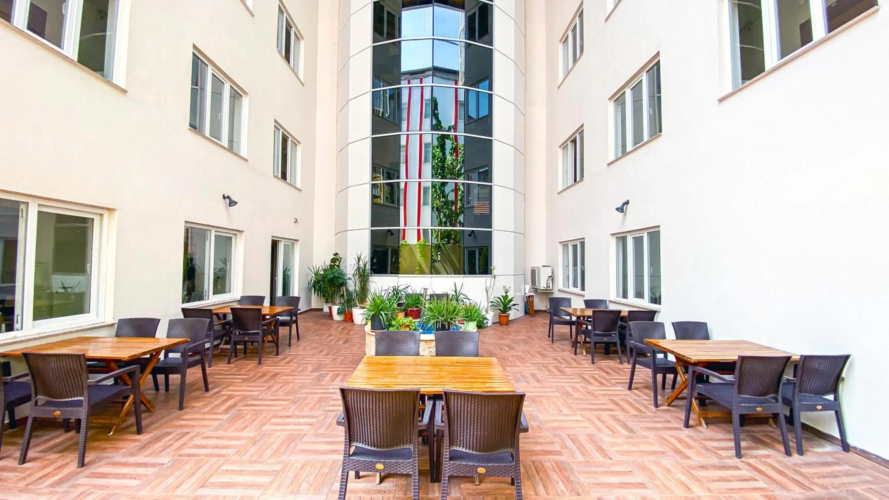 Day in Sirin Residence