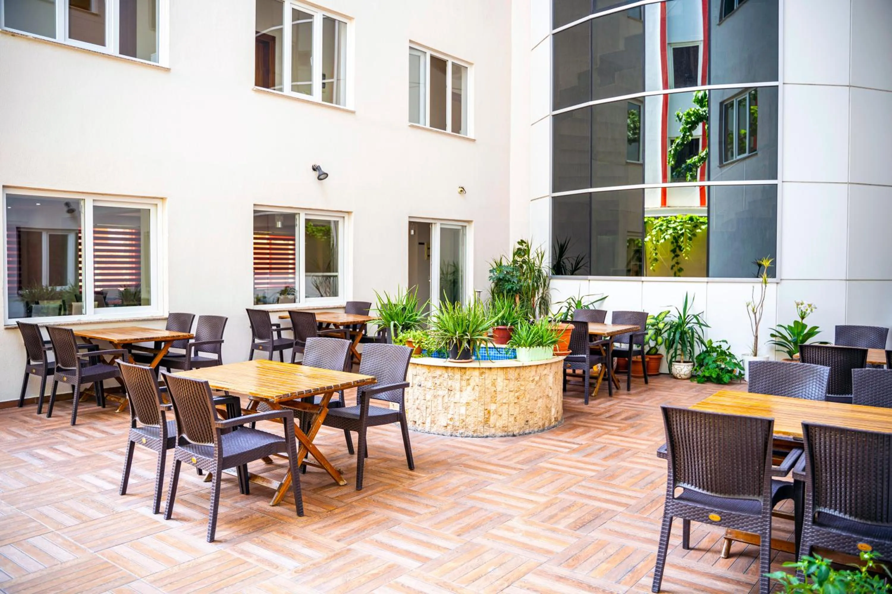 Garden in Sirin Residence