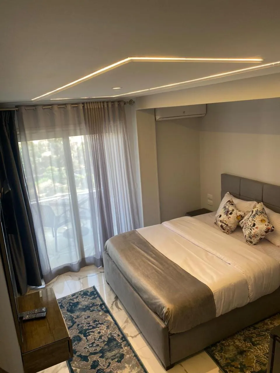 Photo of the whole room, Bed in pyramids grand museum inn