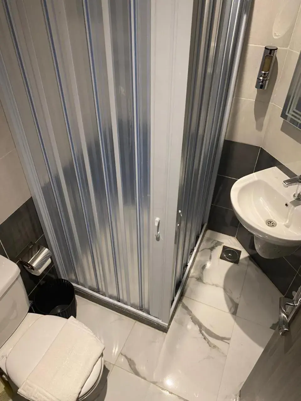 Triple Room with Terrace - single occupancy in pyramids grand museum inn Triple Room with Terrace - single occupancy in pyramids grand museum inn