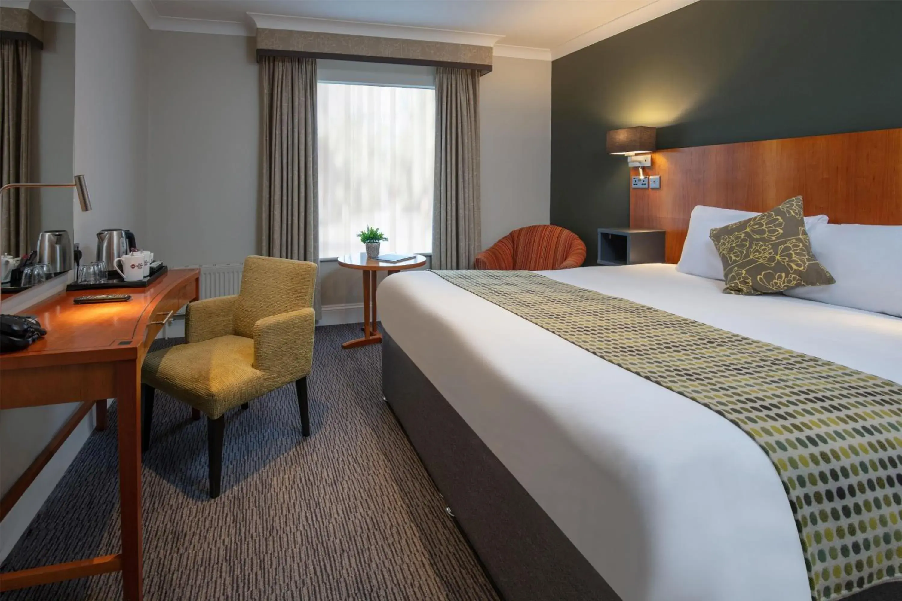 Double Room - Disability Access in Best Western Plus Angel Hotel Double Room - Disability Access in Best Western Plus Angel Hotel