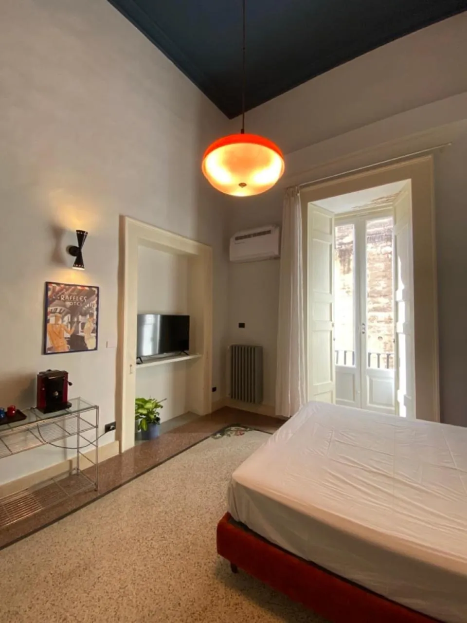 Bedroom, Bed in Roiss Haus Suites