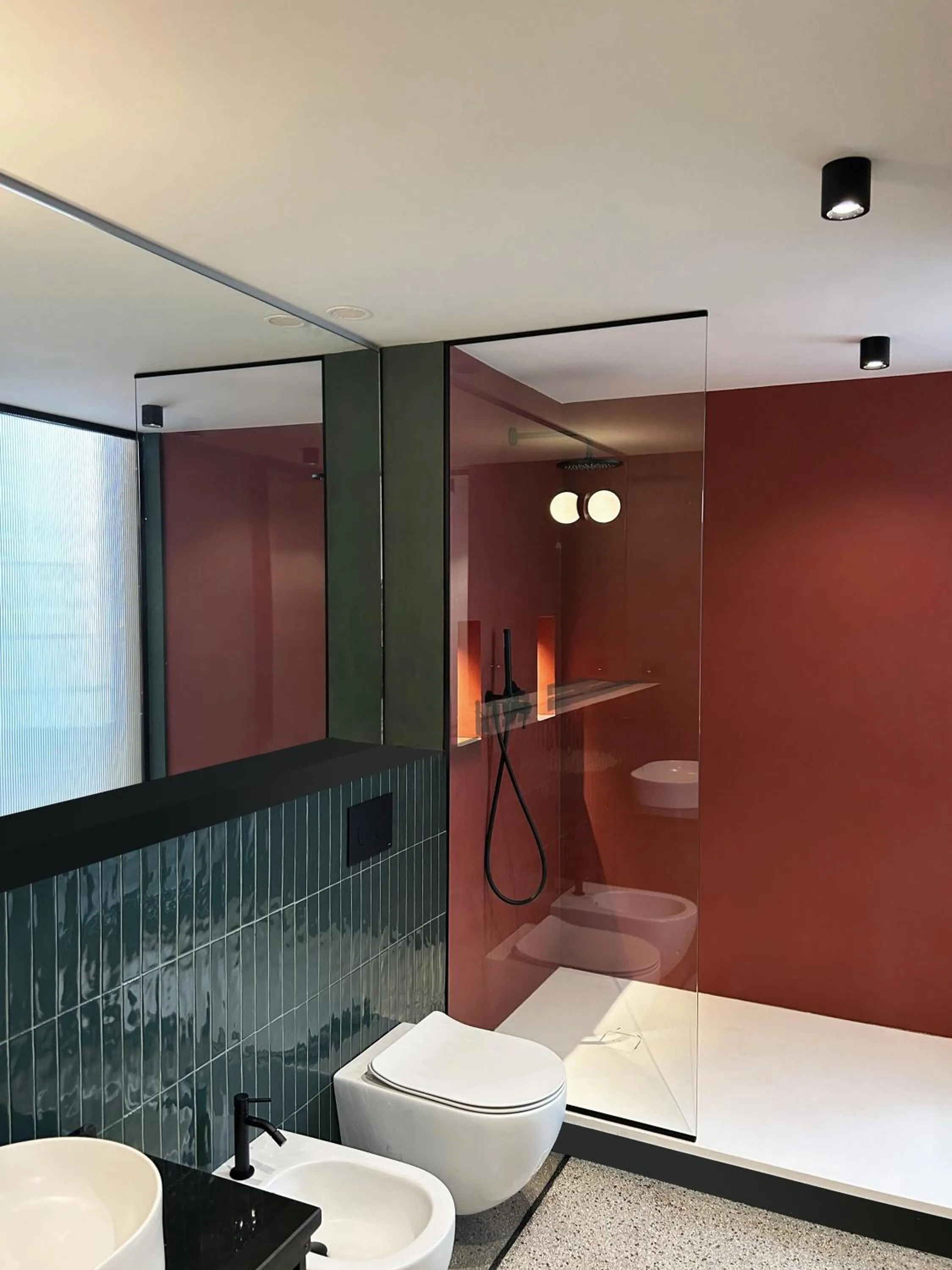 Bathroom, Bed in Roiss Haus Suites