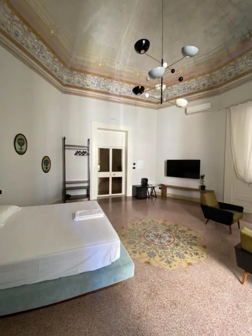 Superior Suite in Roiss Haus Suites Superior Suite in Roiss Haus Suites