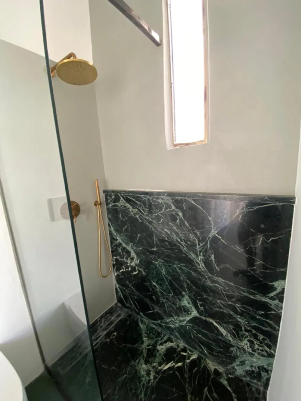 Shower in Roiss Haus Suites