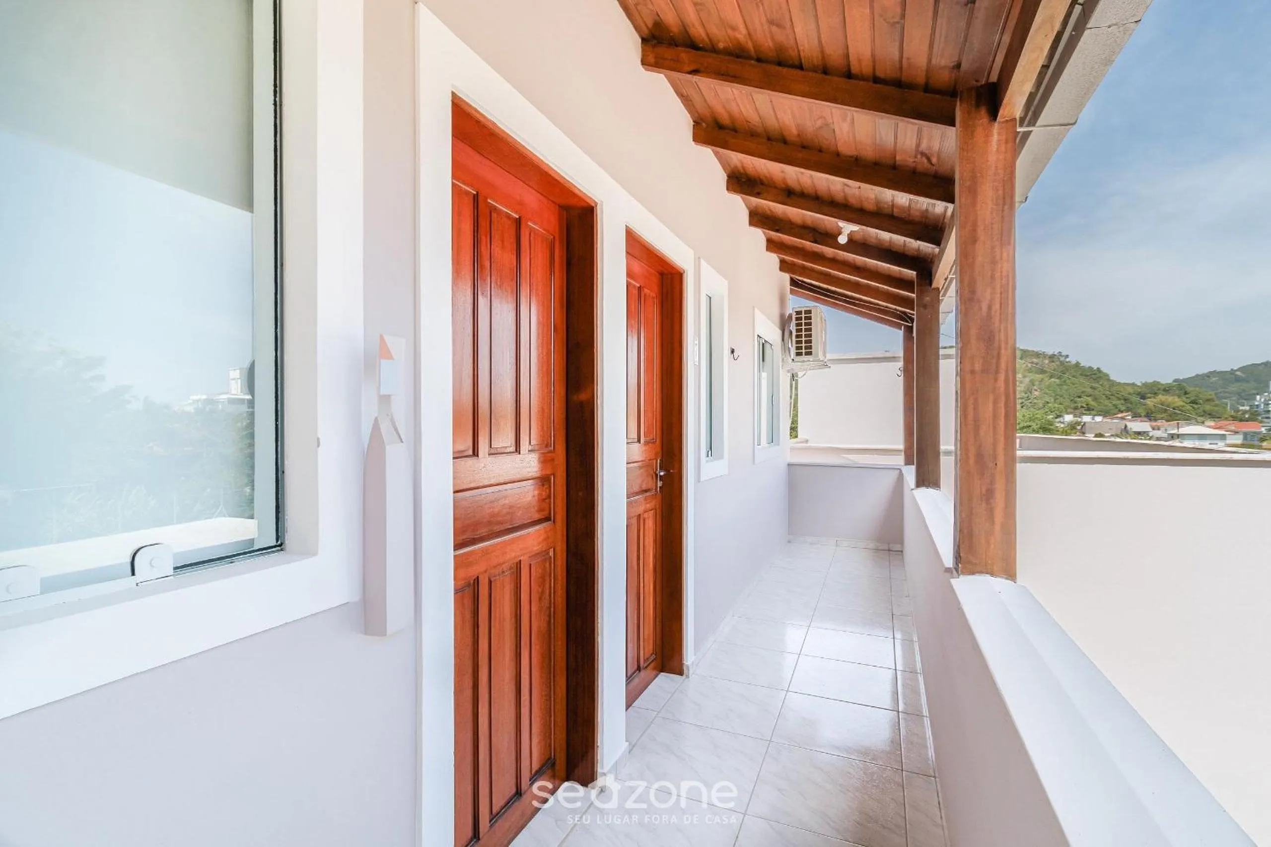 Area and facilities in Apartamentos em Jurerê - JMA