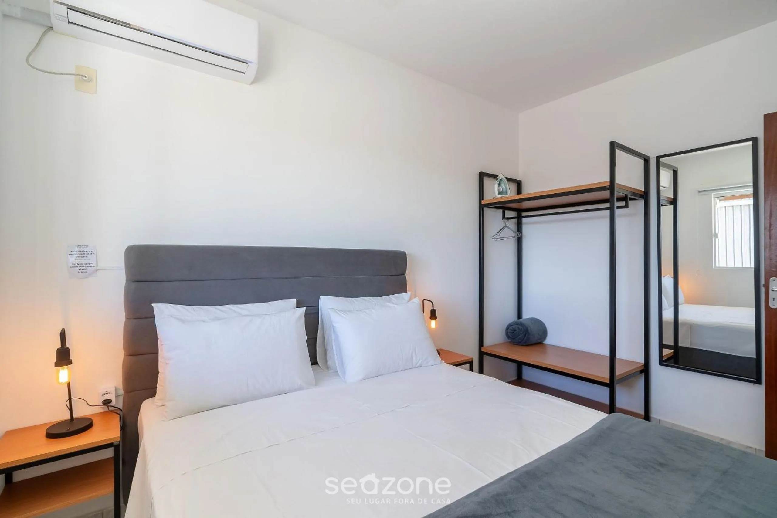 Bedroom, Bed in Apartamentos em Jurerê - JMA