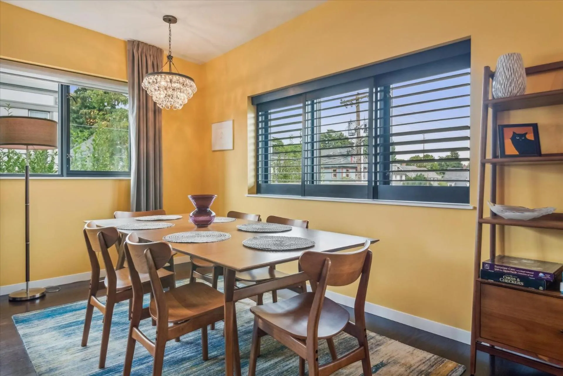 VioletSuitesPDX Boutique Hotel