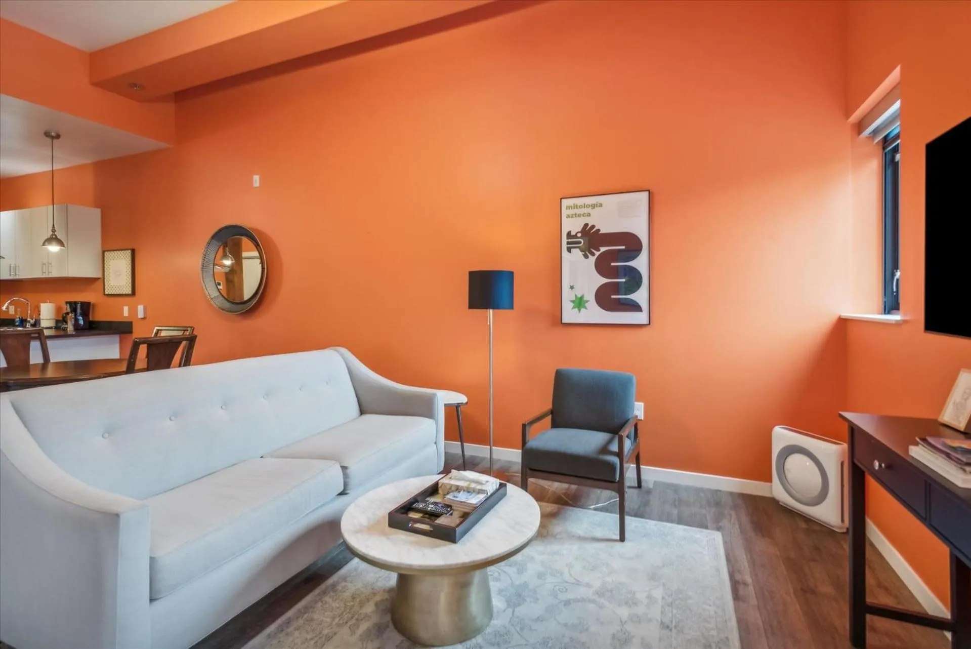 VioletSuitesPDX Boutique Hotel