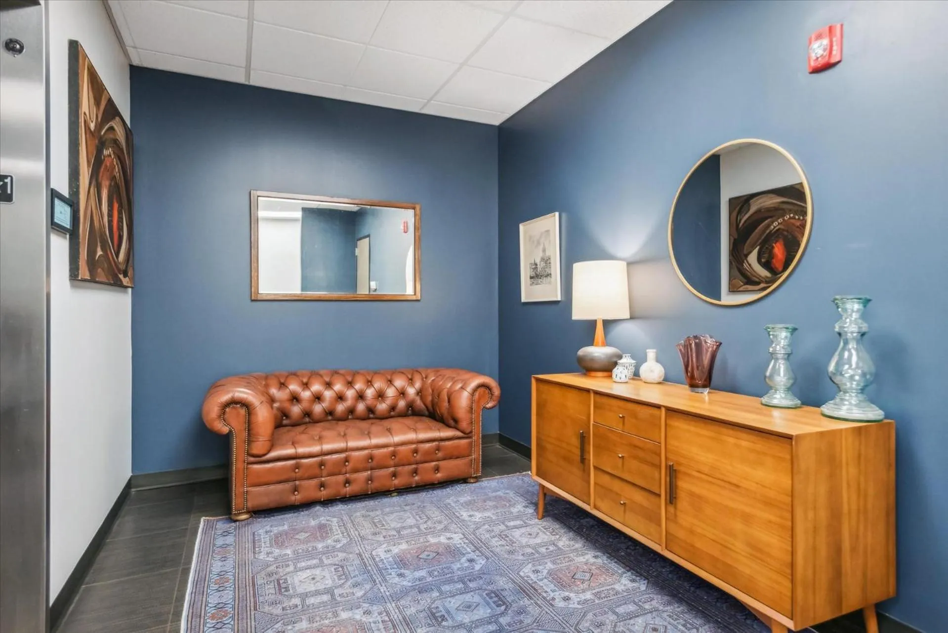 VioletSuitesPDX Boutique Hotel