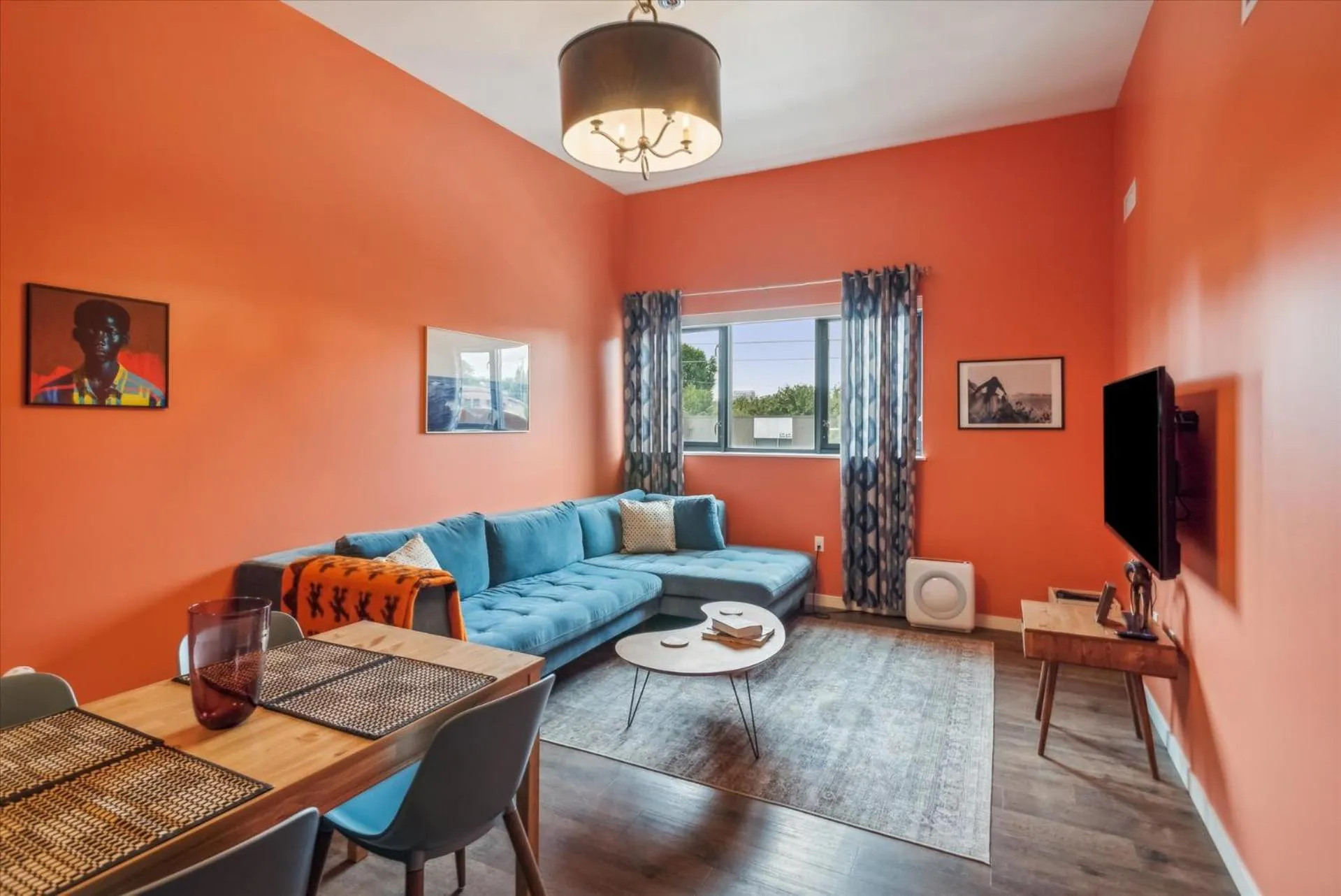 VioletSuitesPDX Boutique Hotel