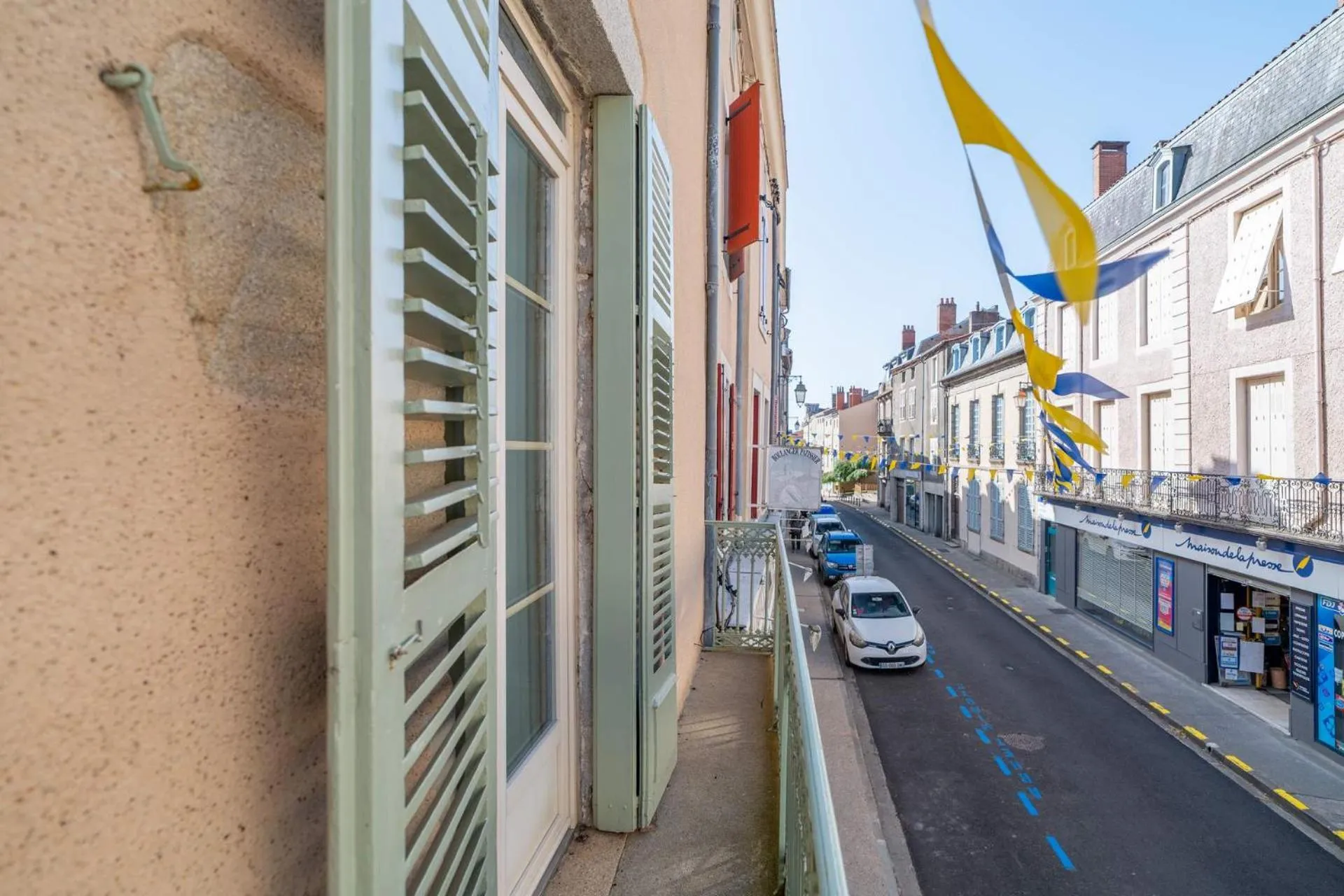 Balcony/Terrace in Les Suites de Bellac