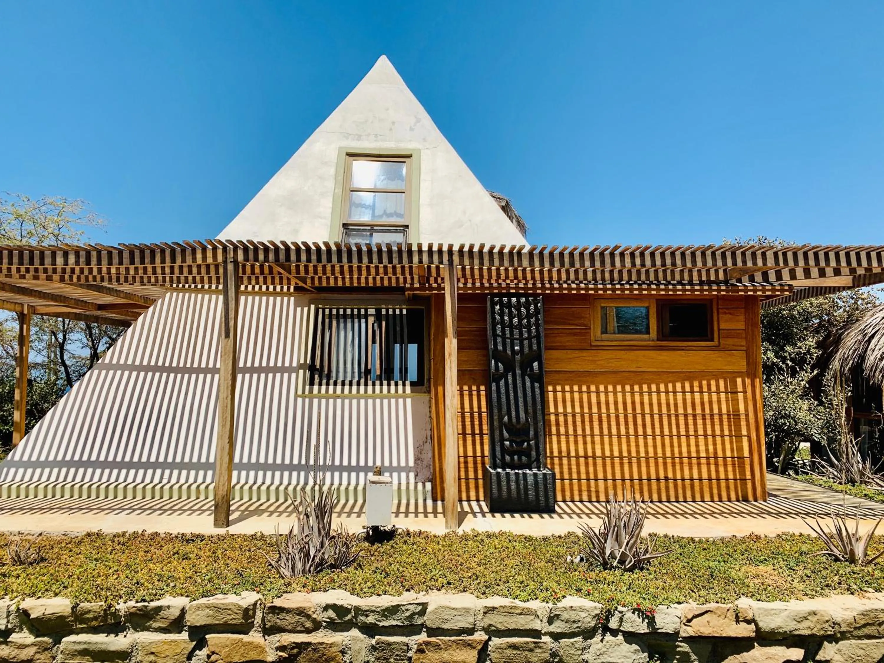 Property building in La Playa