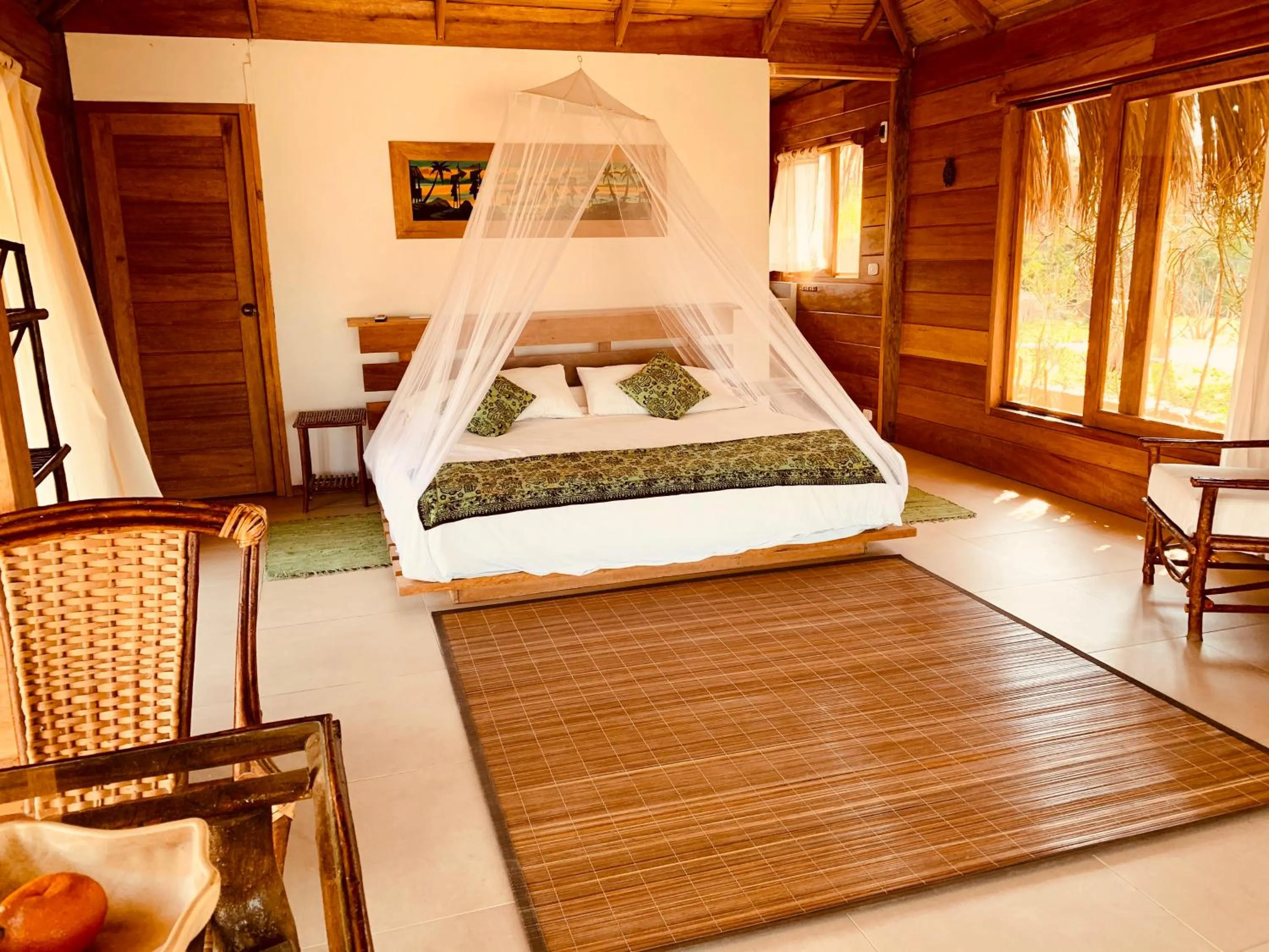 Photo of the whole room, Bed in La Playa