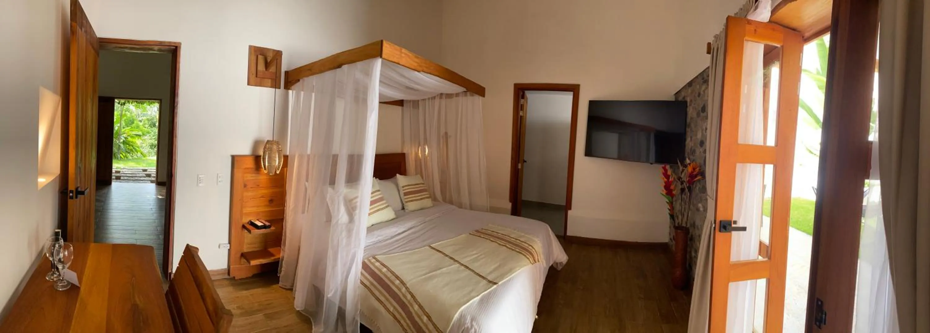 Communal lounge/ TV room, Bed in Bio Rio Hotel