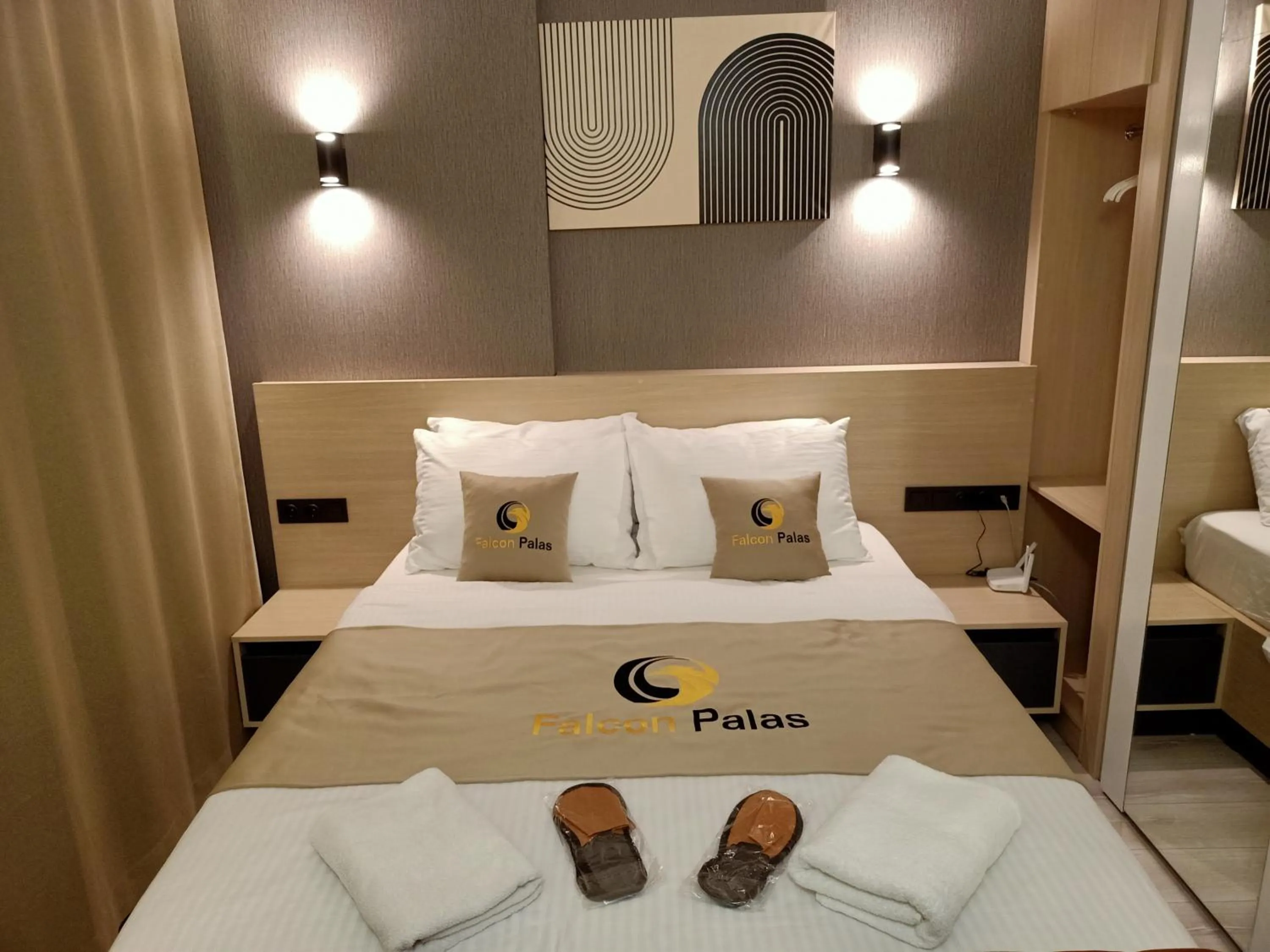 Bed in Doğan Palace Hotel