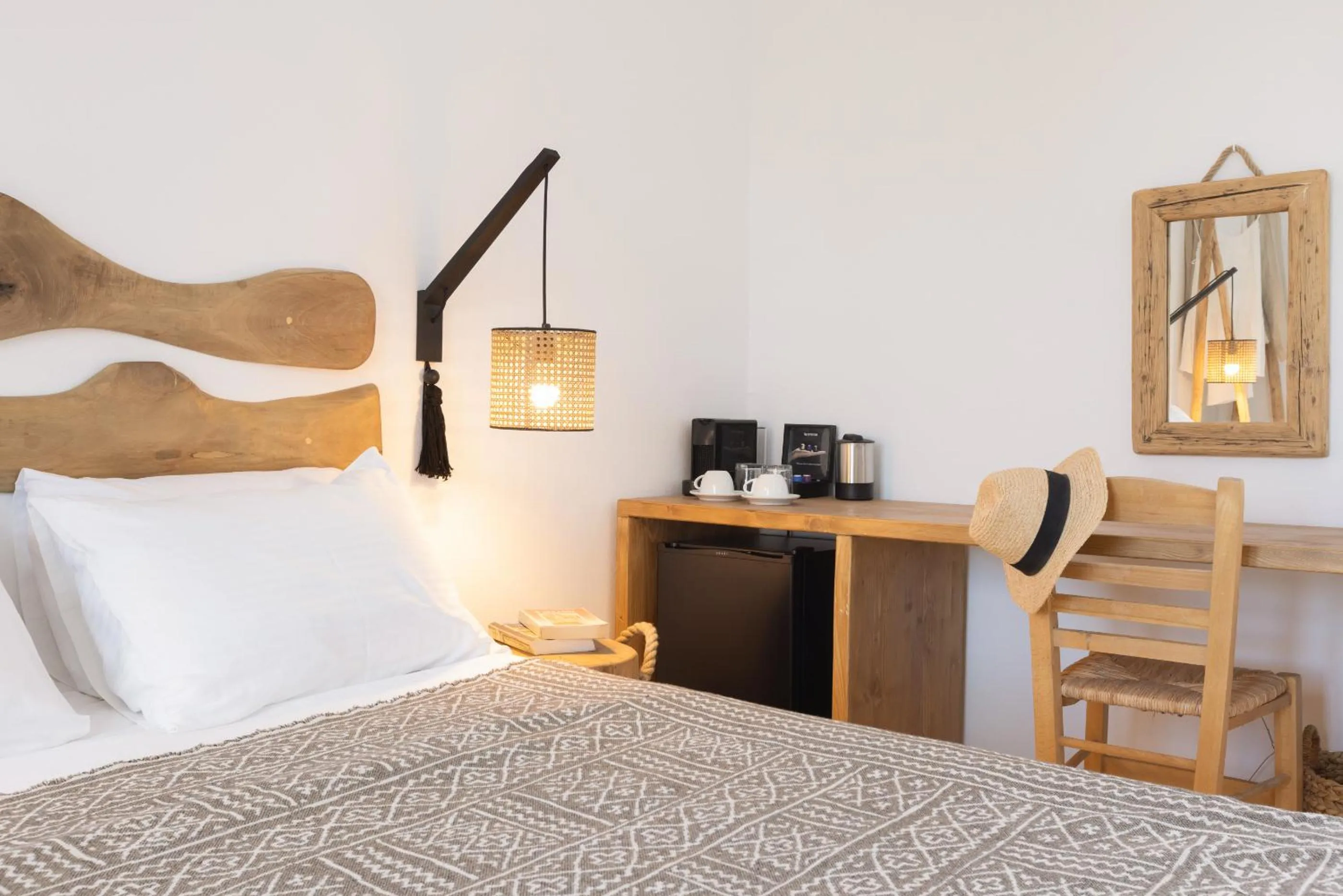 Bedroom, Bed in Acoya Residences