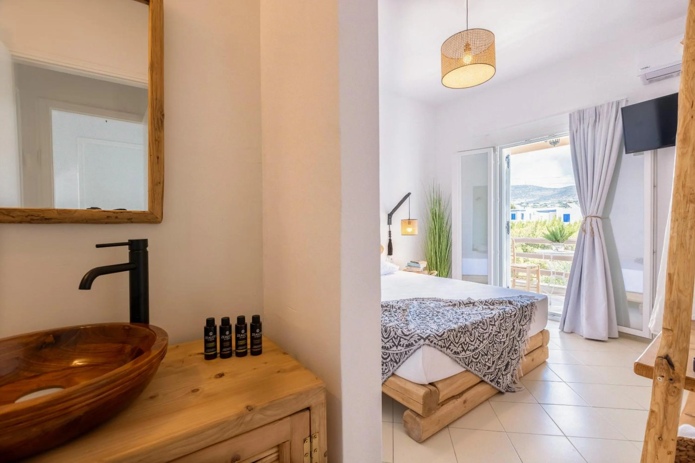 Photo of the whole room, Bed in Acoya Residences