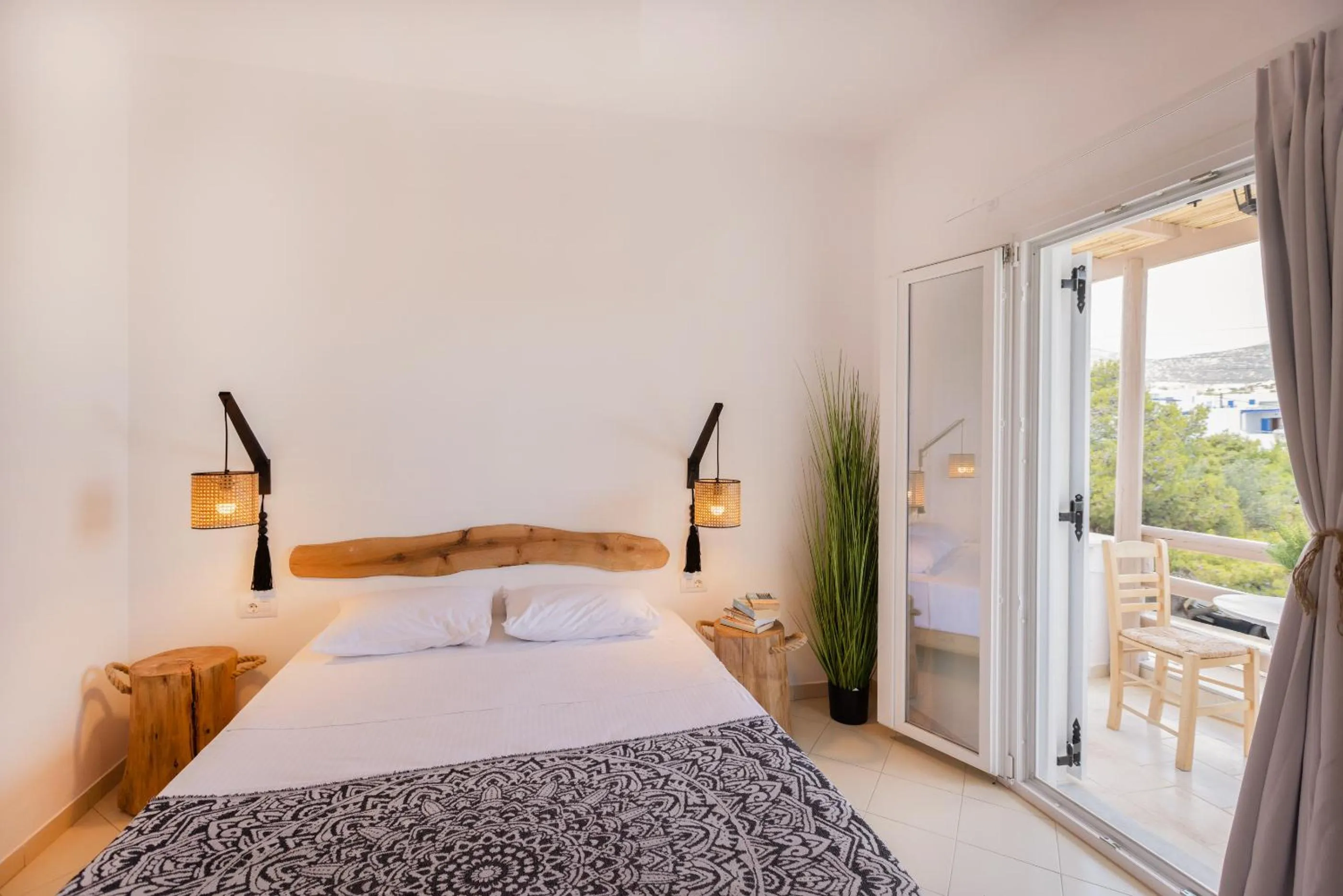 Bed in Acoya Residences