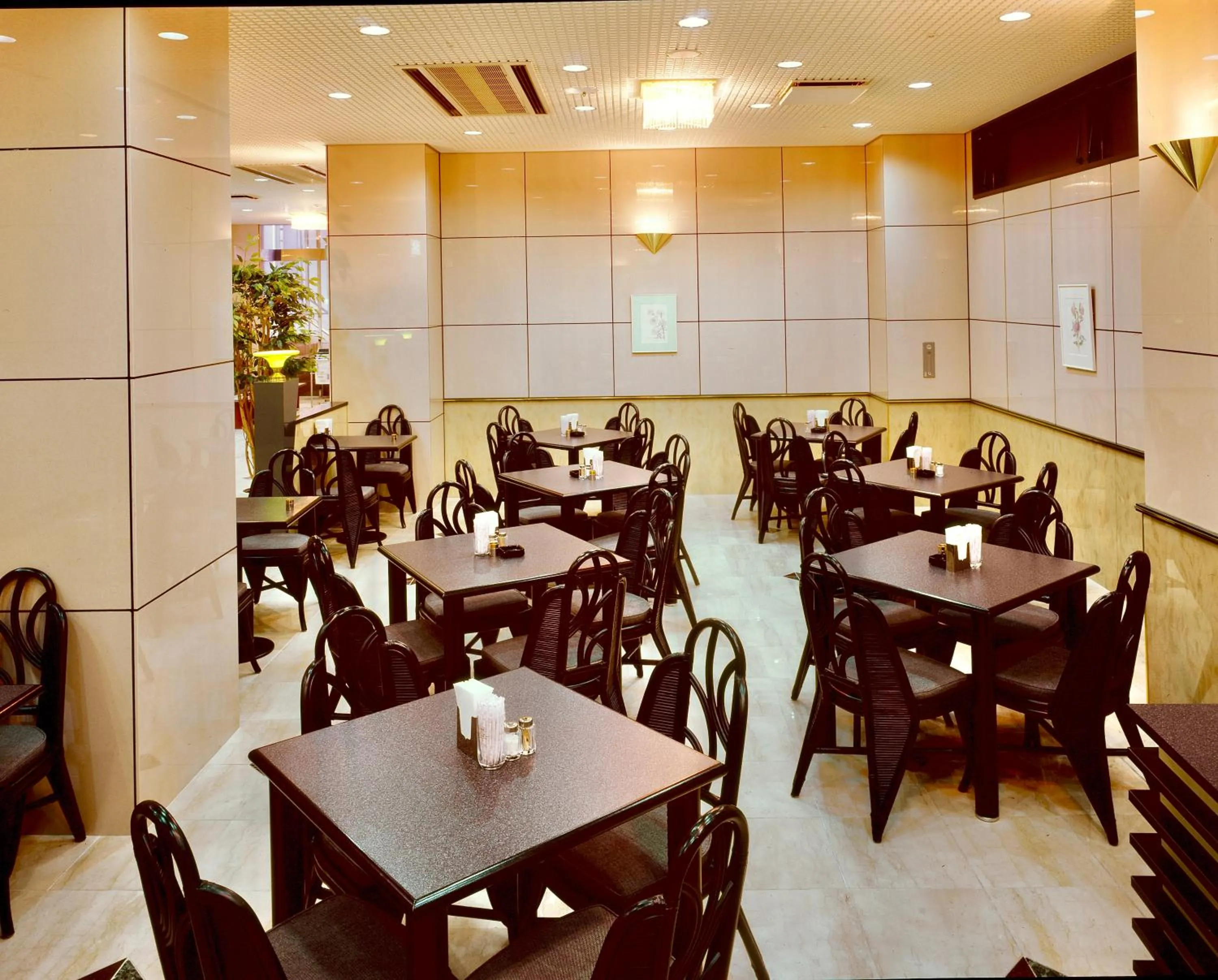 Restaurant/places to eat in Okayama Ekimae Universal Hotel