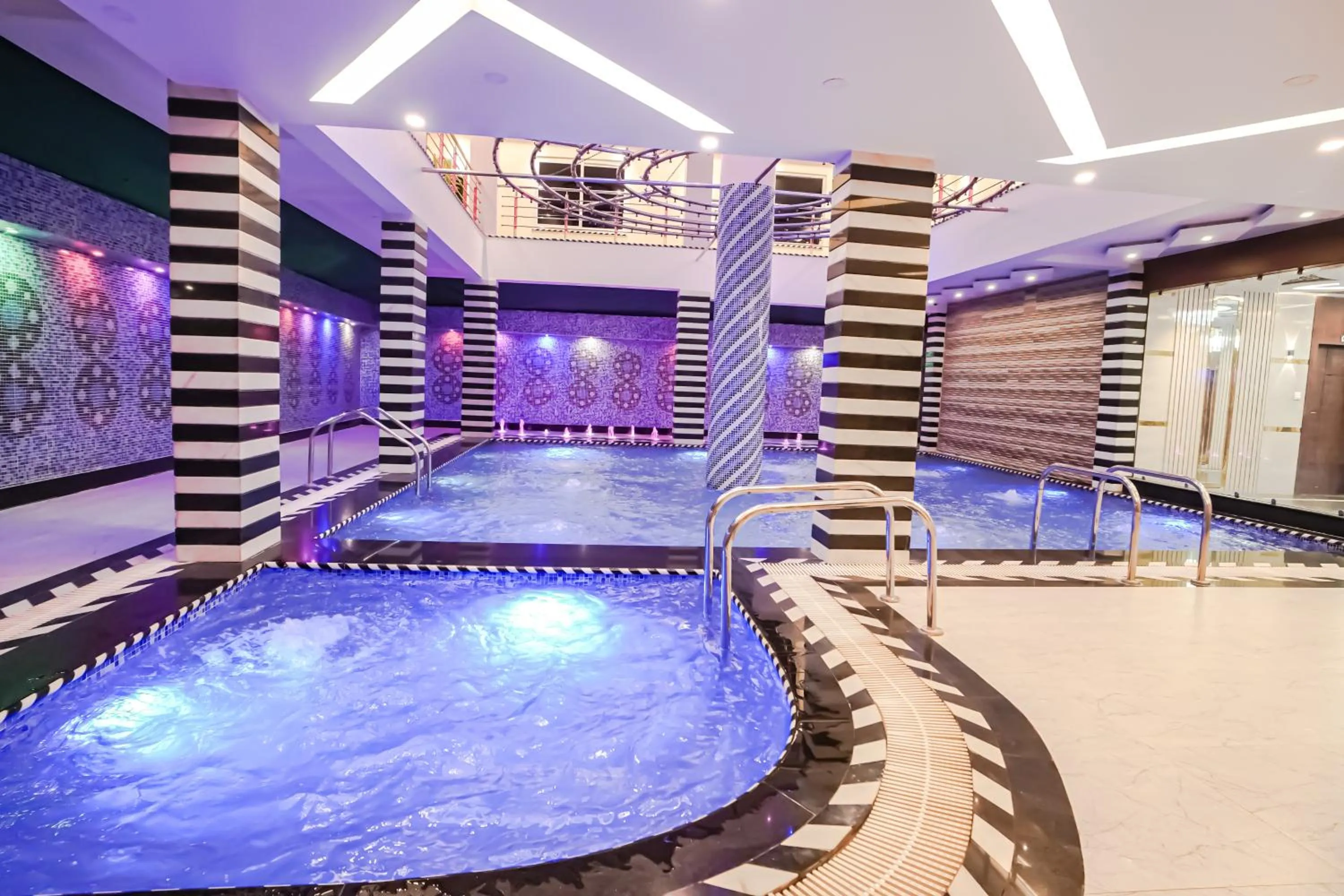 Pool view in HOTEL ALLISHAN !! Couple Friendly Hotel Near Science City !!