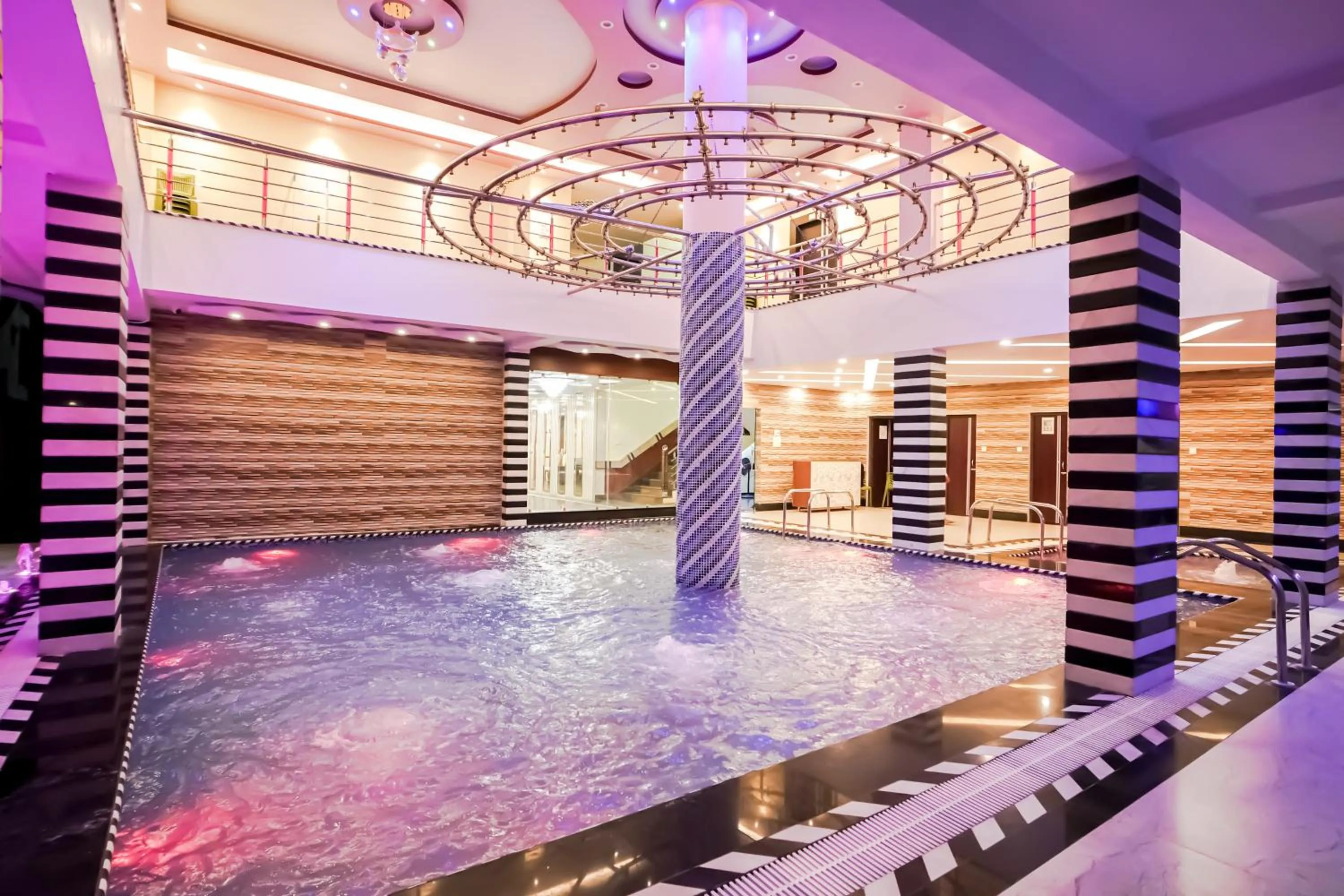 Pool view in HOTEL ALLISHAN !! Couple Friendly Hotel Near Science City !!