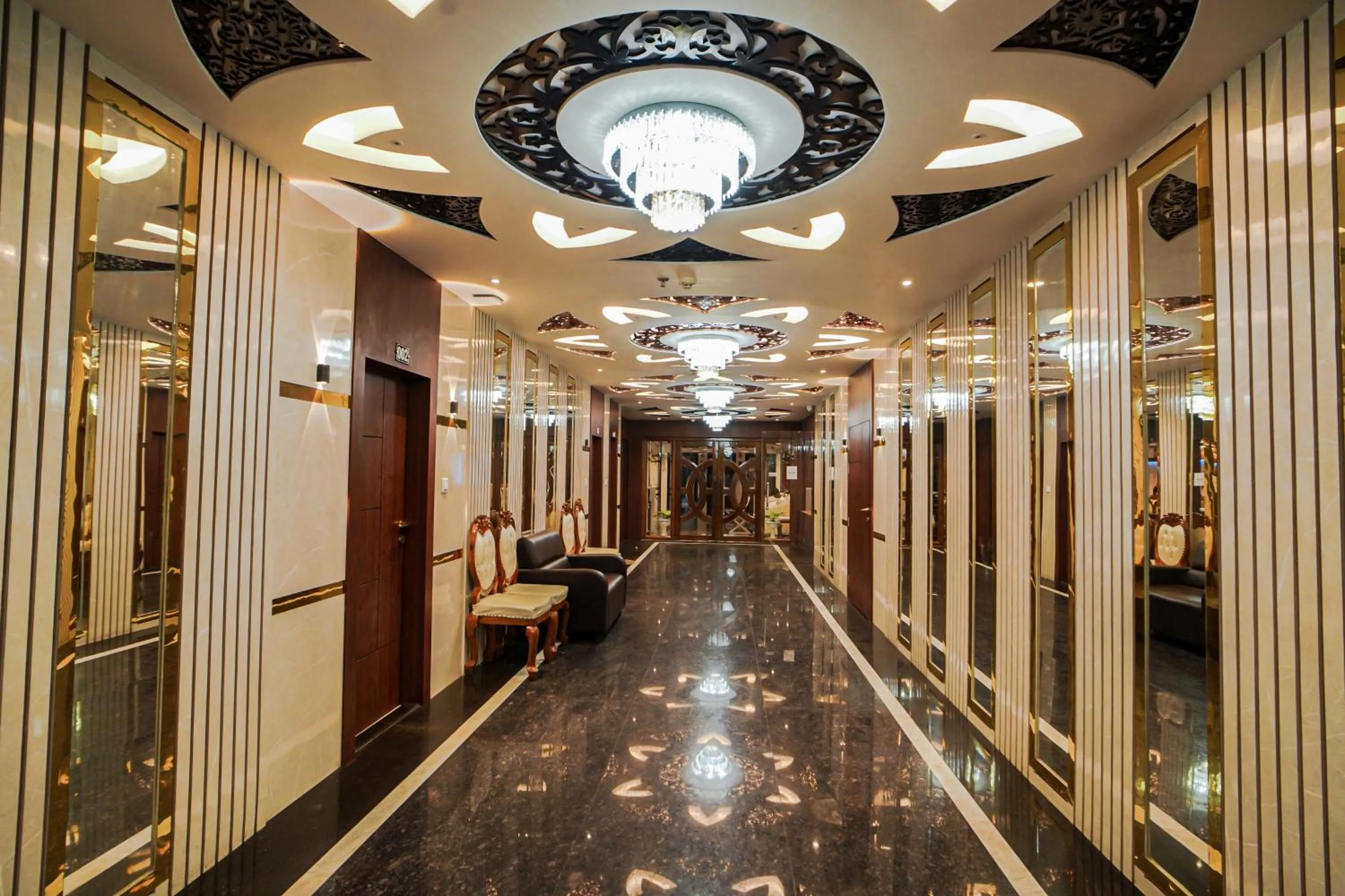 Property building in HOTEL ALLISHAN !! Couple Friendly Hotel Near Science City !!