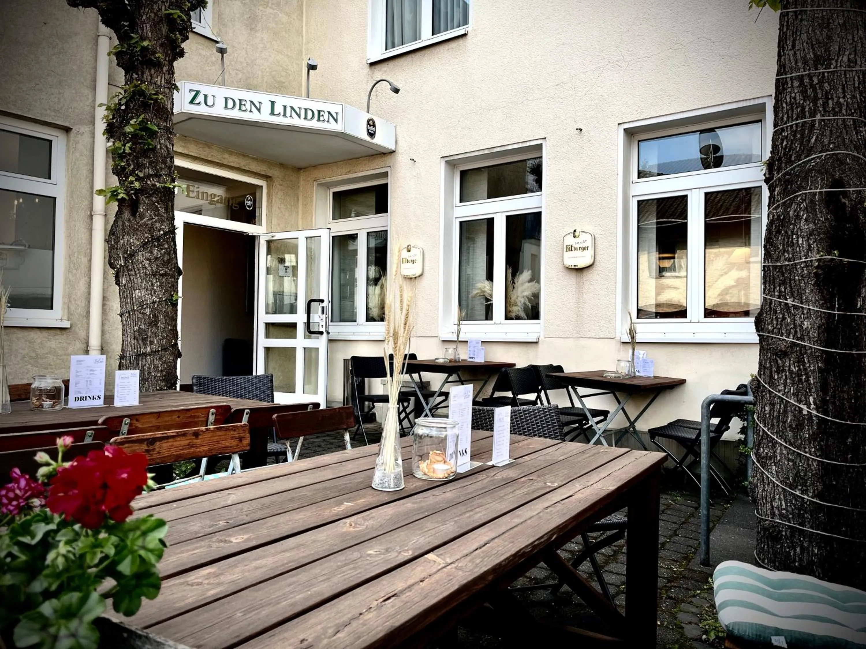 Property building in Hotel zu den Linden