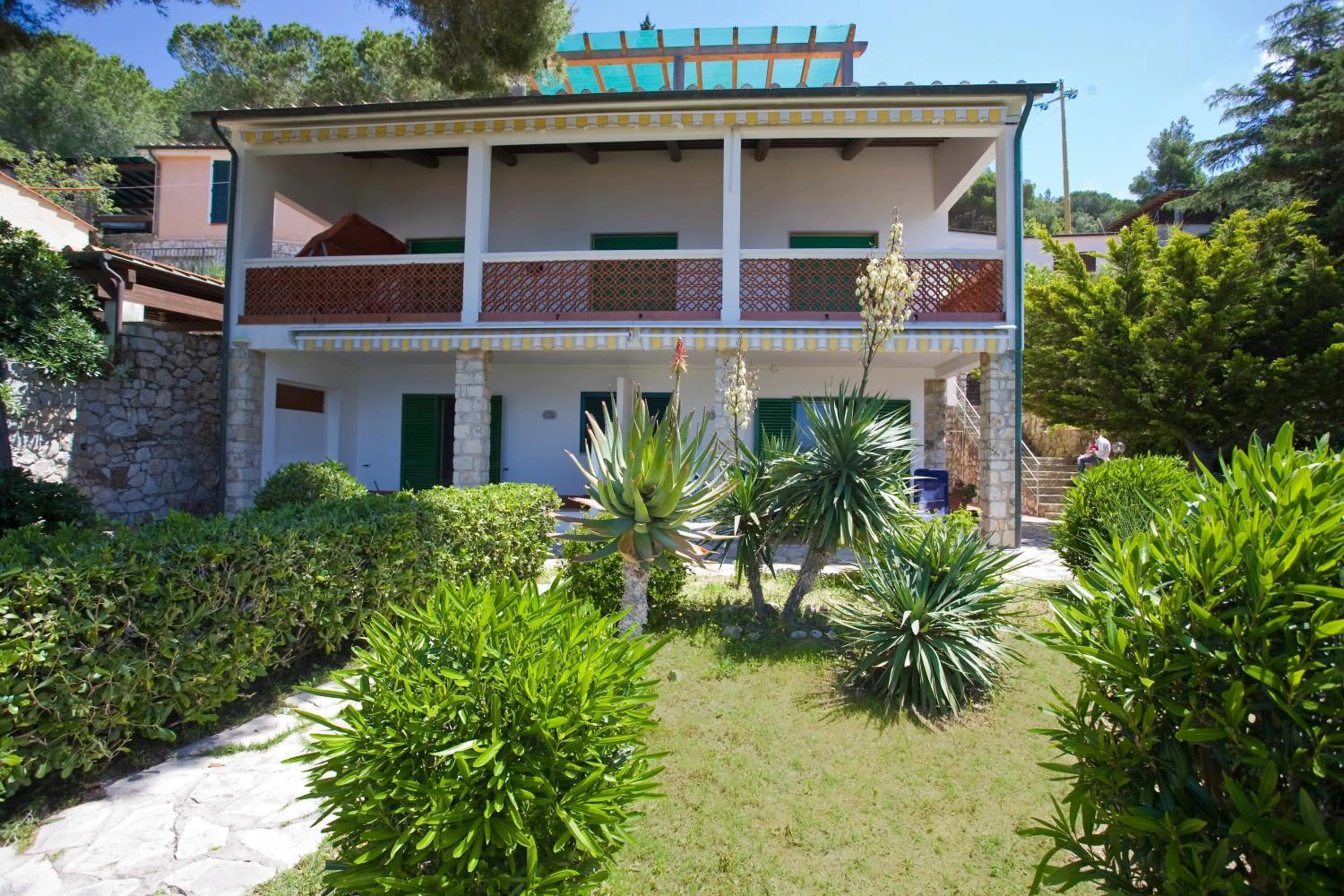 Facade/entrance in Appartamenti Panorama