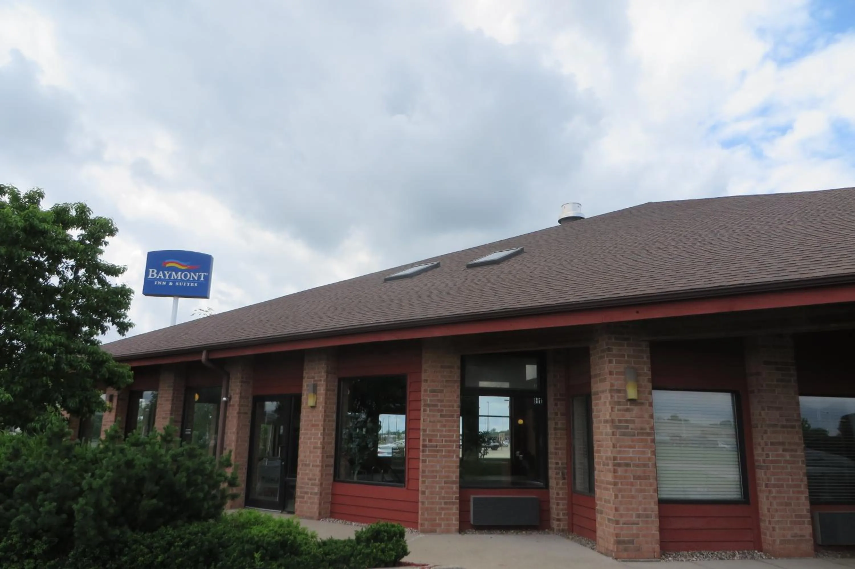 Facade/entrance in Baymont by Wyndham Boone